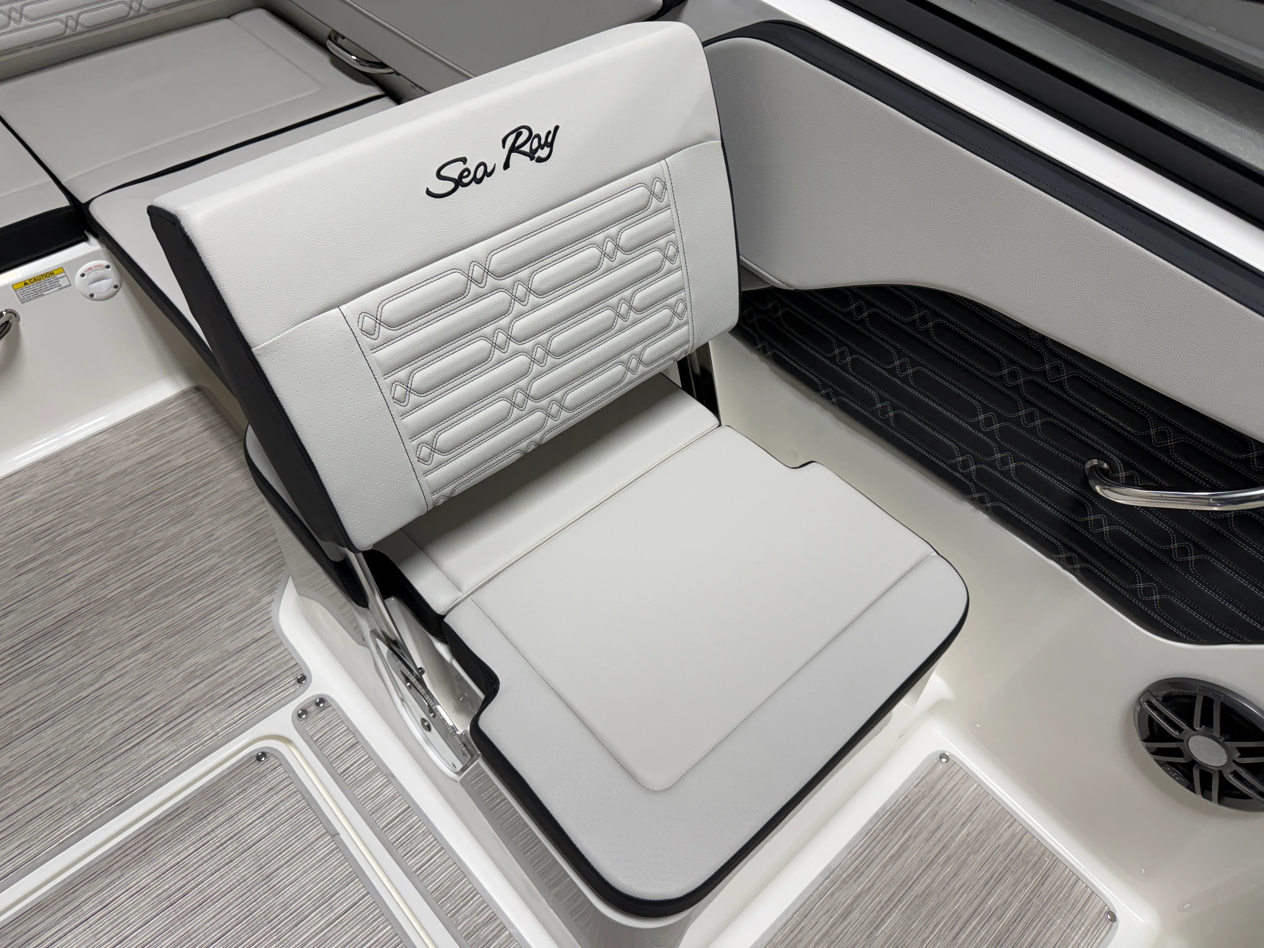 2026 Sea Ray SPX 210 Image Thumbnail #42