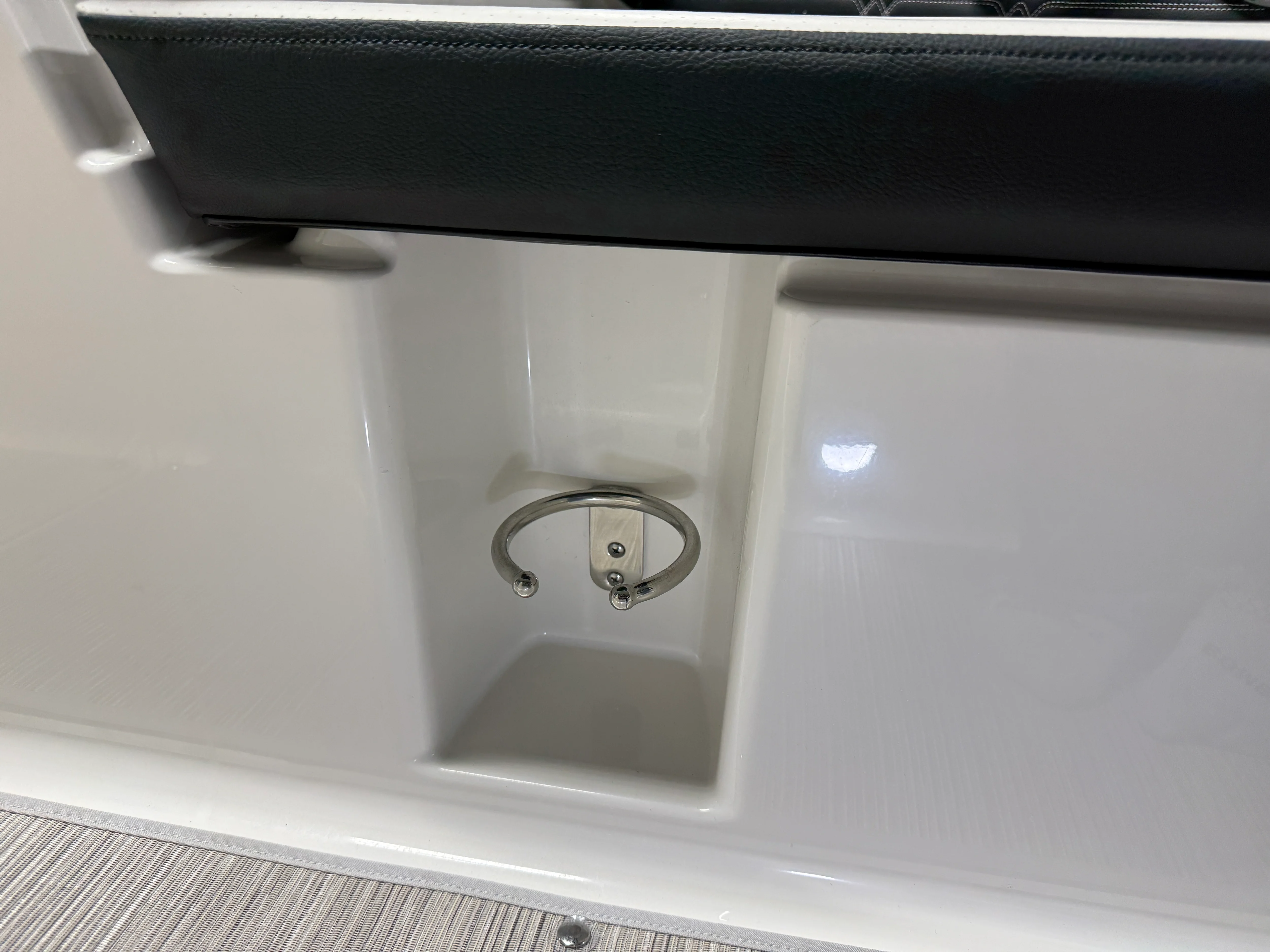 2026 Sea Ray SPX 210 Image Thumbnail #14