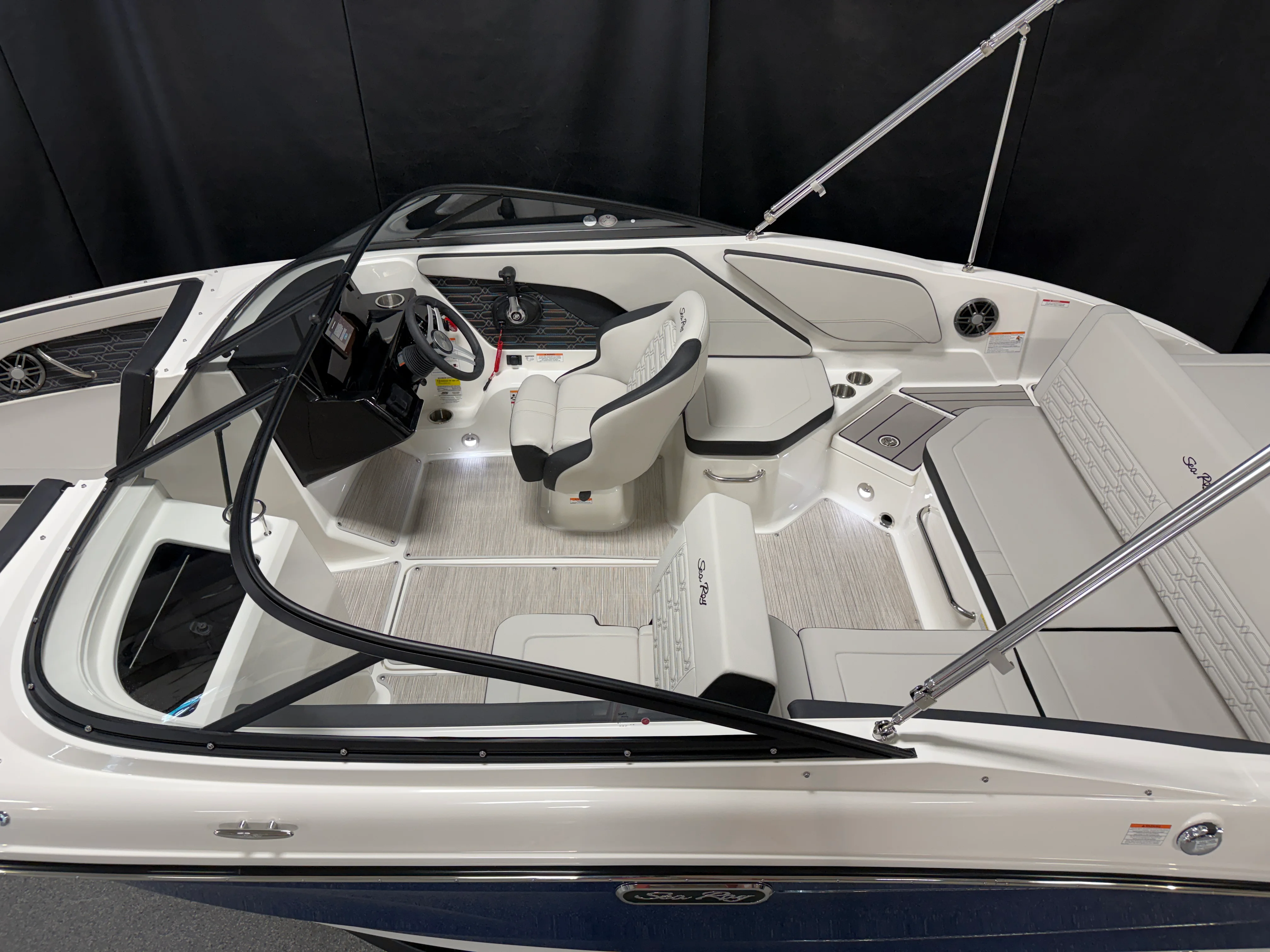 2026 Sea Ray SPX 210 Image Thumbnail #5