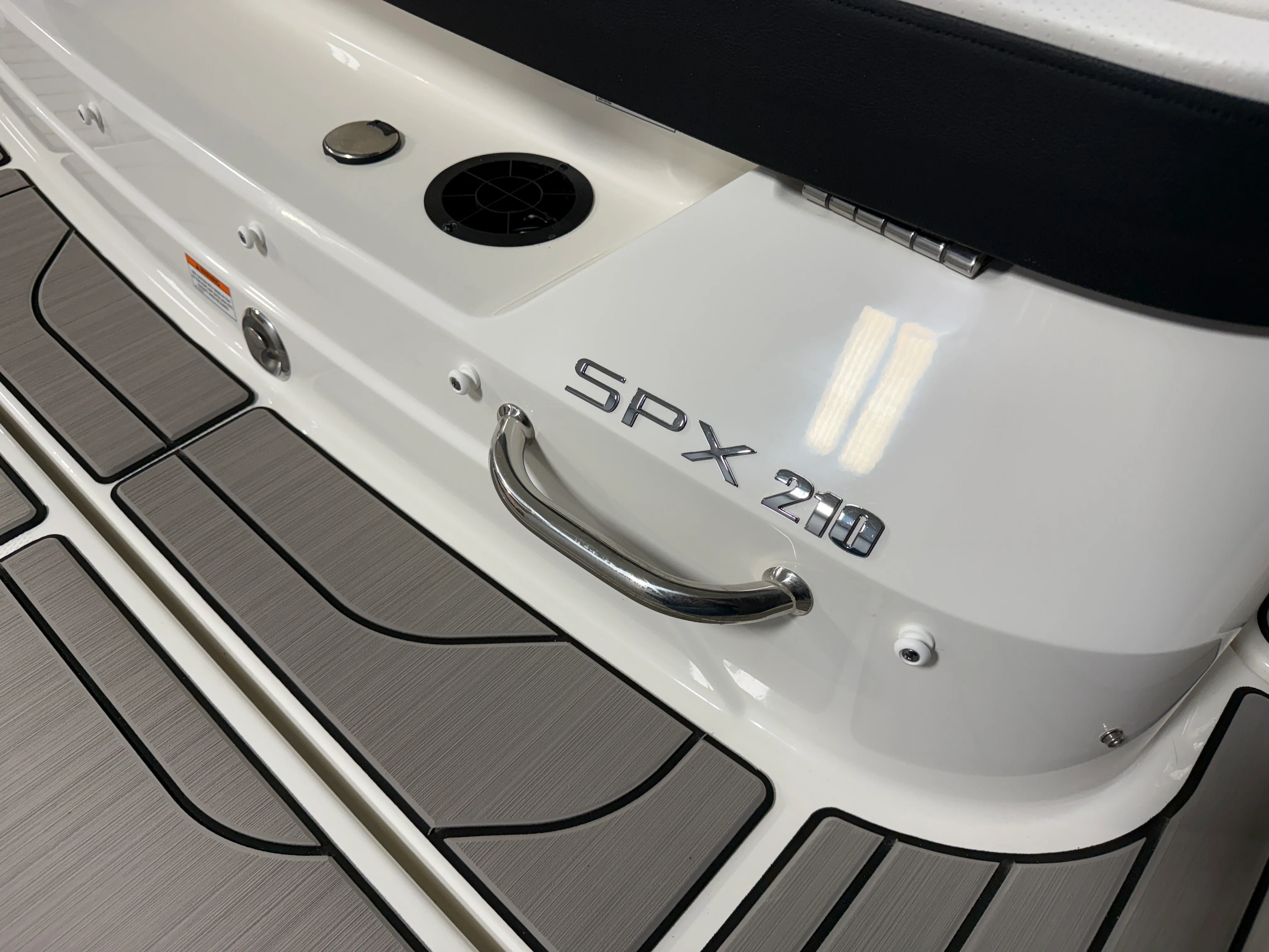 2026 Sea Ray SPX 210 Image Thumbnail #65