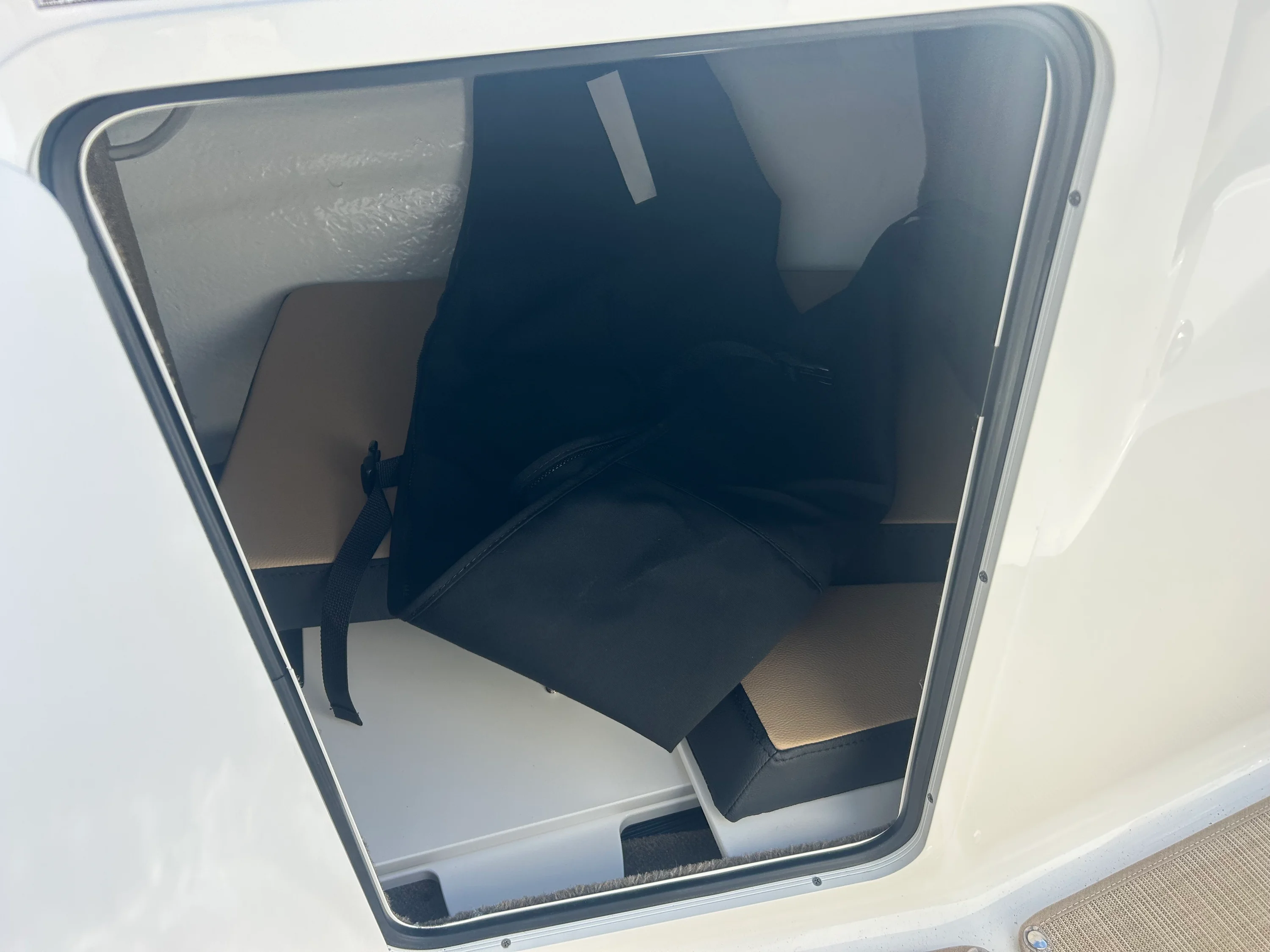 2026 Sea Ray SPX 210 Outboard Image Thumbnail #21