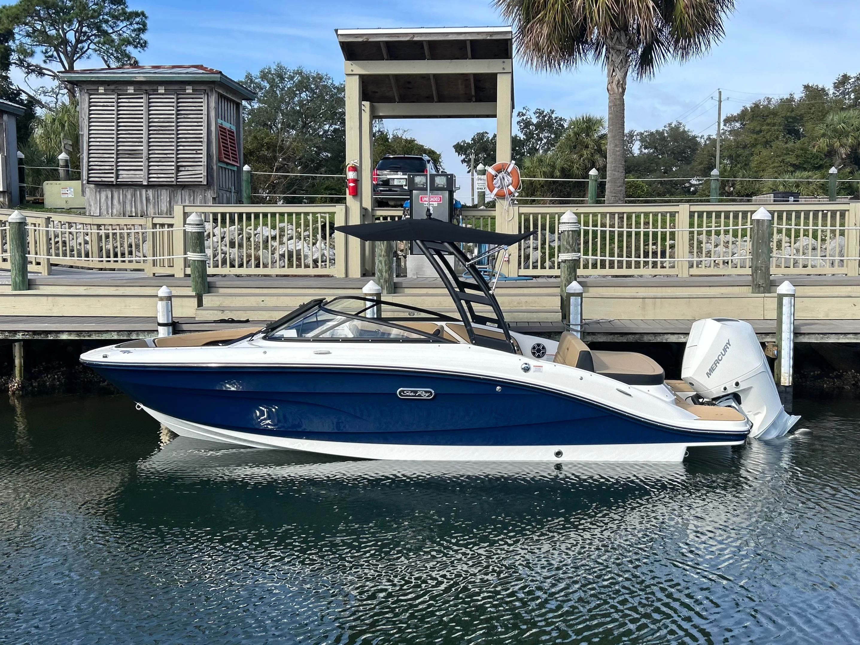 2026 Sea Ray SPX 210 Outboard Image Thumbnail #1