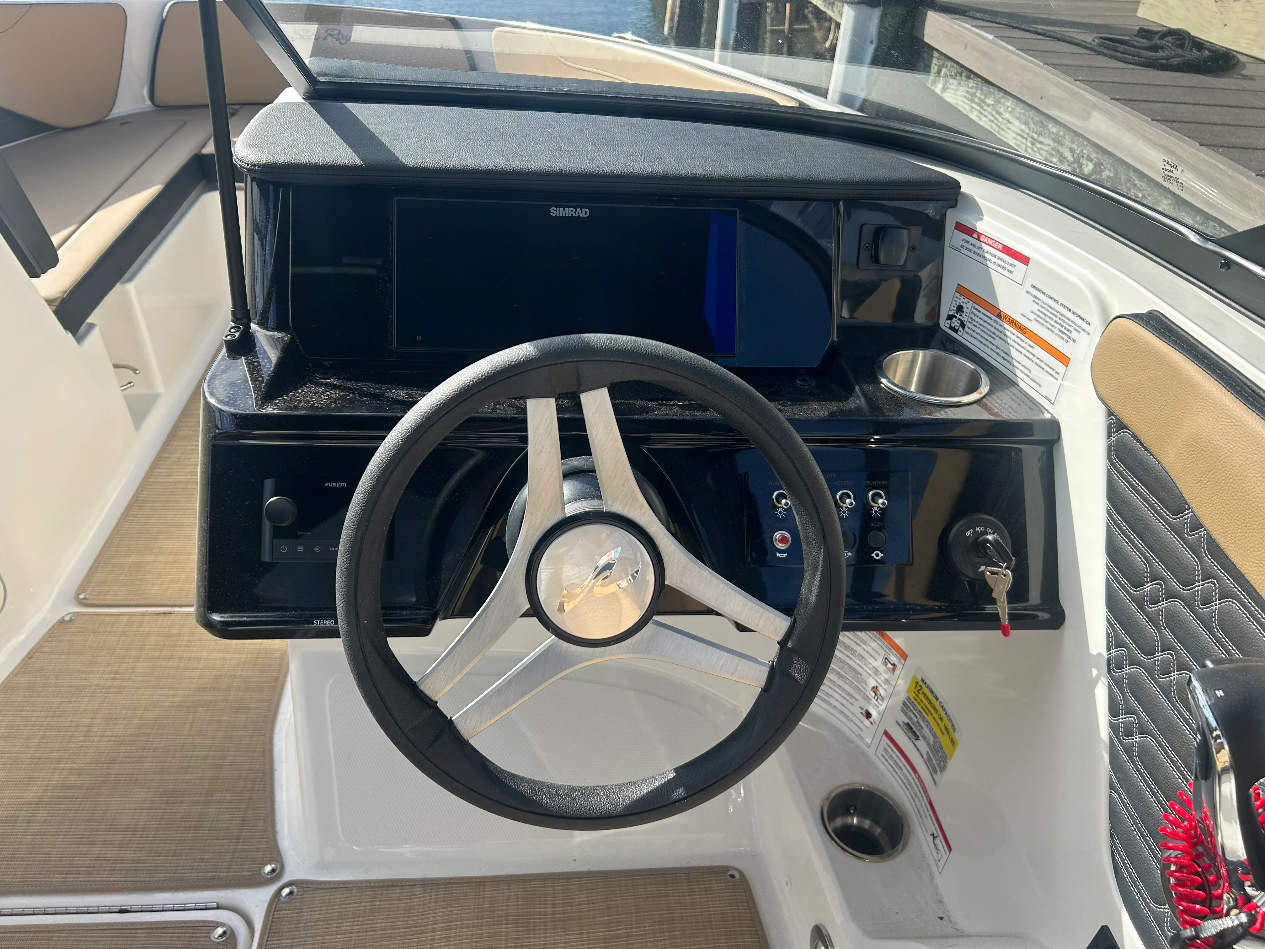 2026 Sea Ray SPX 210 Outboard Image Thumbnail #19