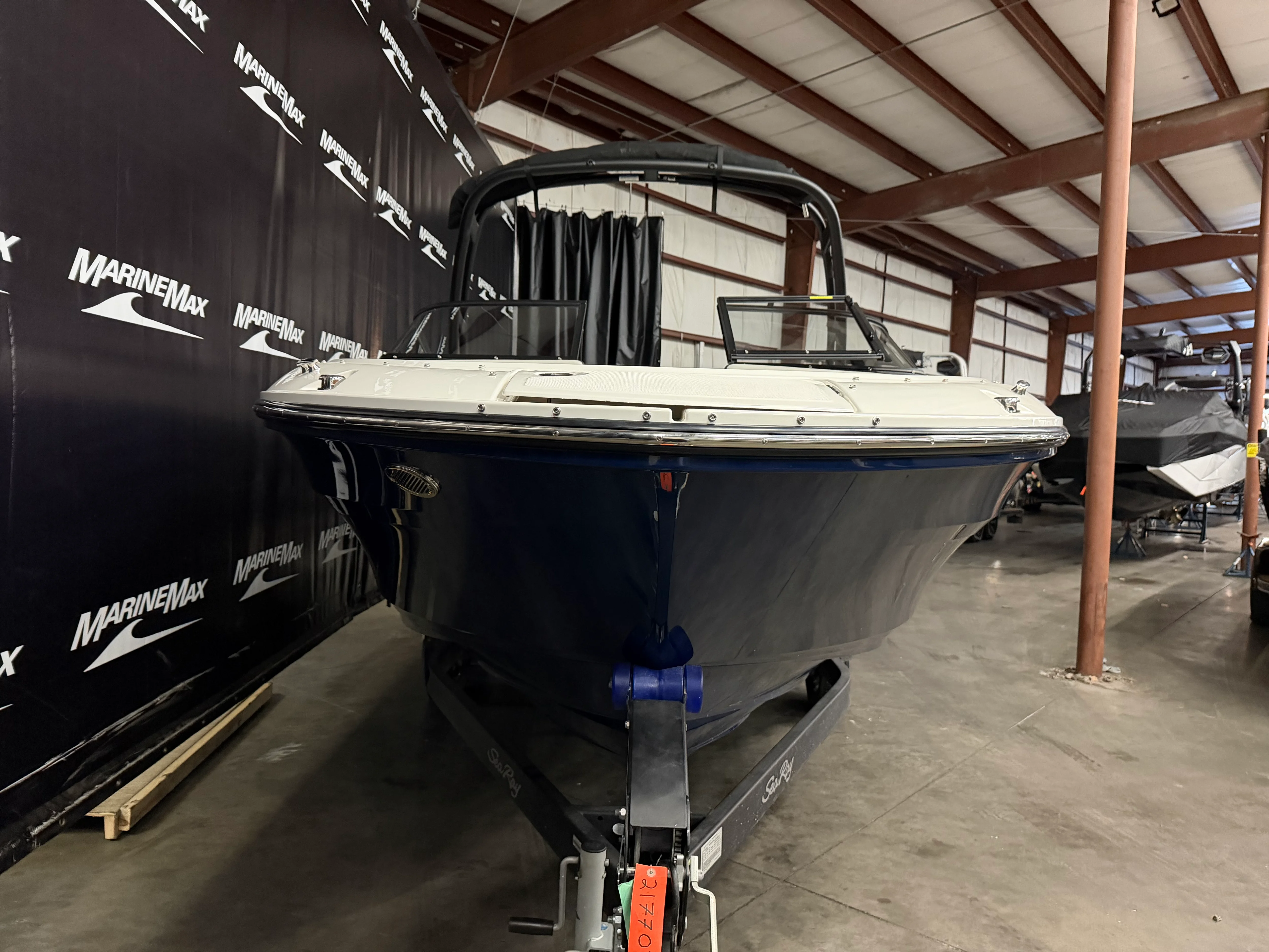 2026 Sea Ray SPX 210 Image Thumbnail #2