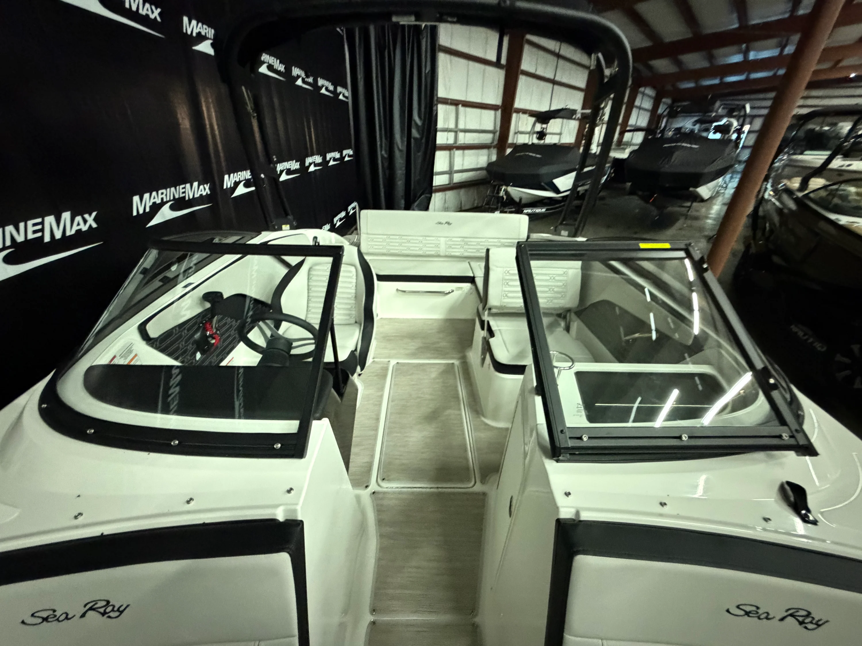 2026 Sea Ray SPX 210 Image Thumbnail #31