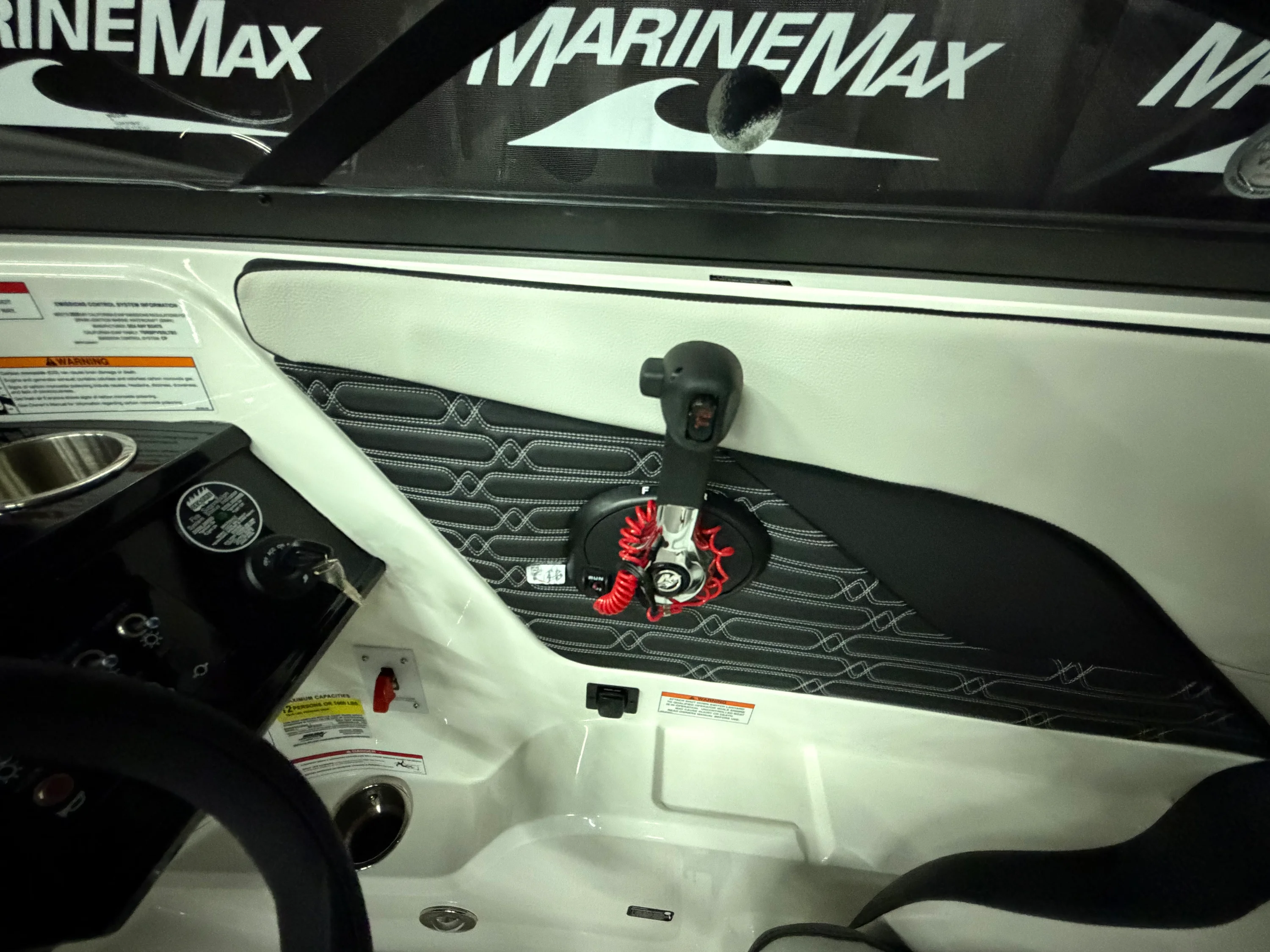 2026 Sea Ray SPX 210 Image Thumbnail #22