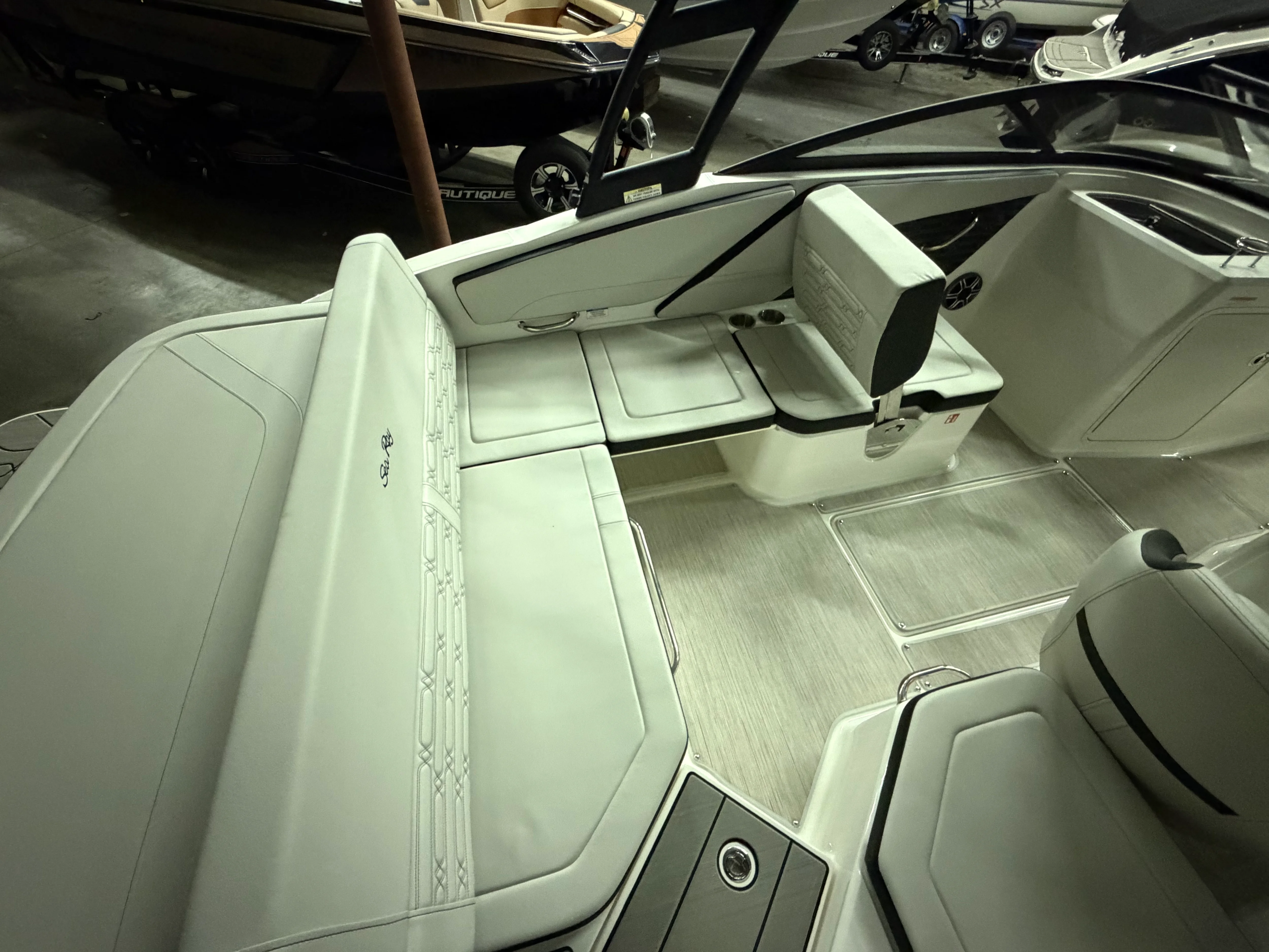 2026 Sea Ray SPX 210 Image Thumbnail #13