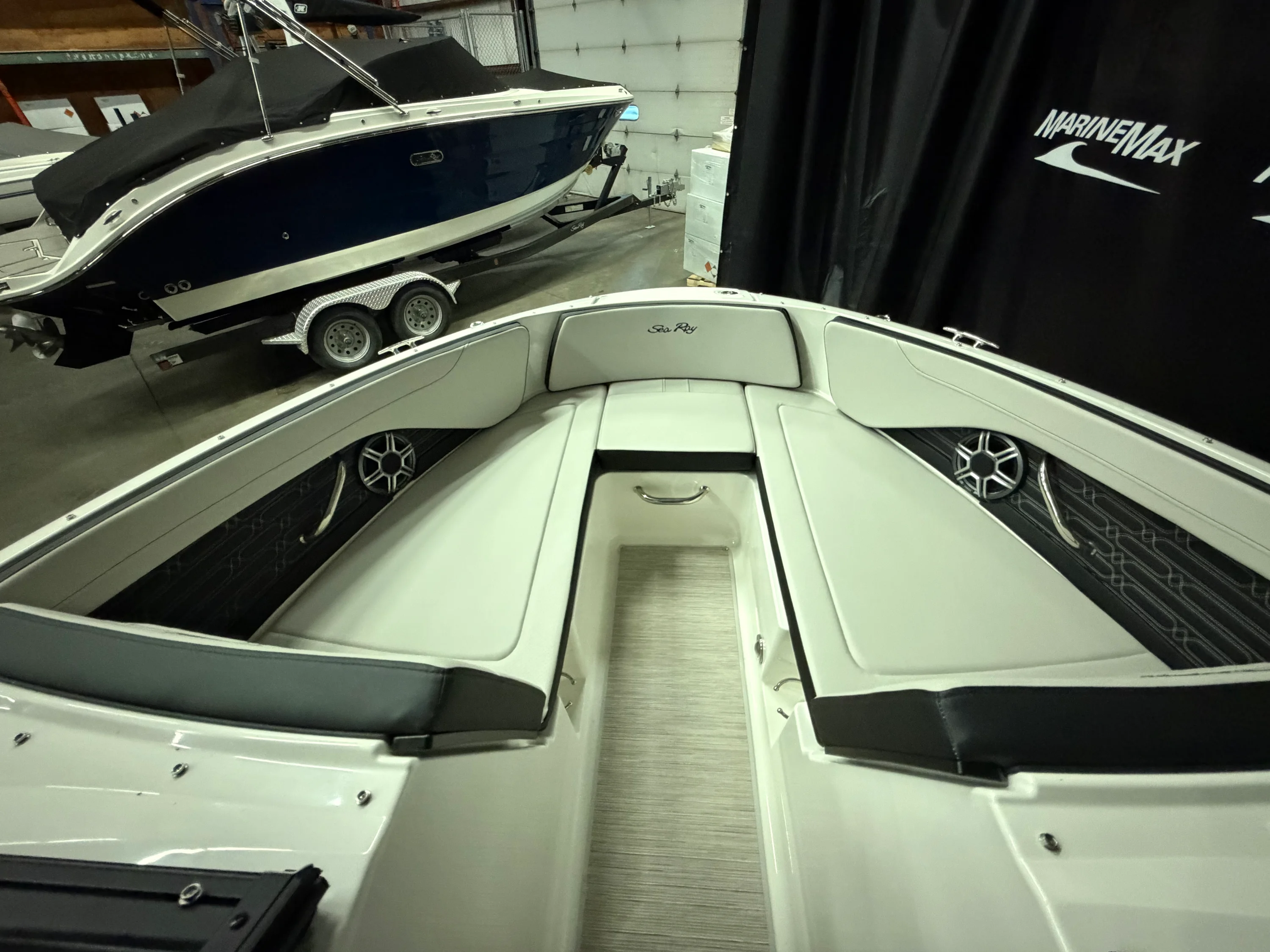 2026 Sea Ray SPX 210 Image Thumbnail #27