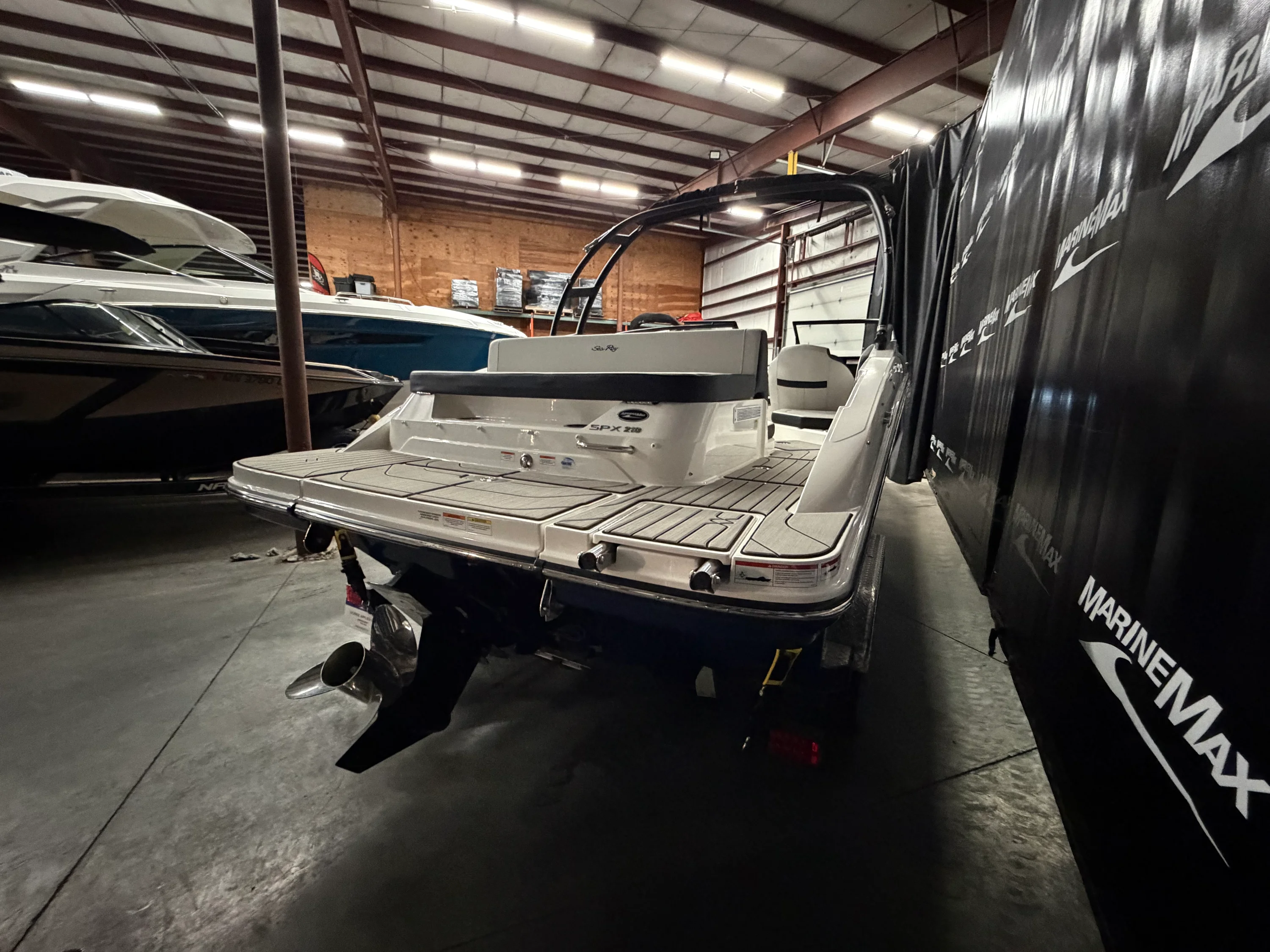 2026 Sea Ray SPX 210 Image Thumbnail #7