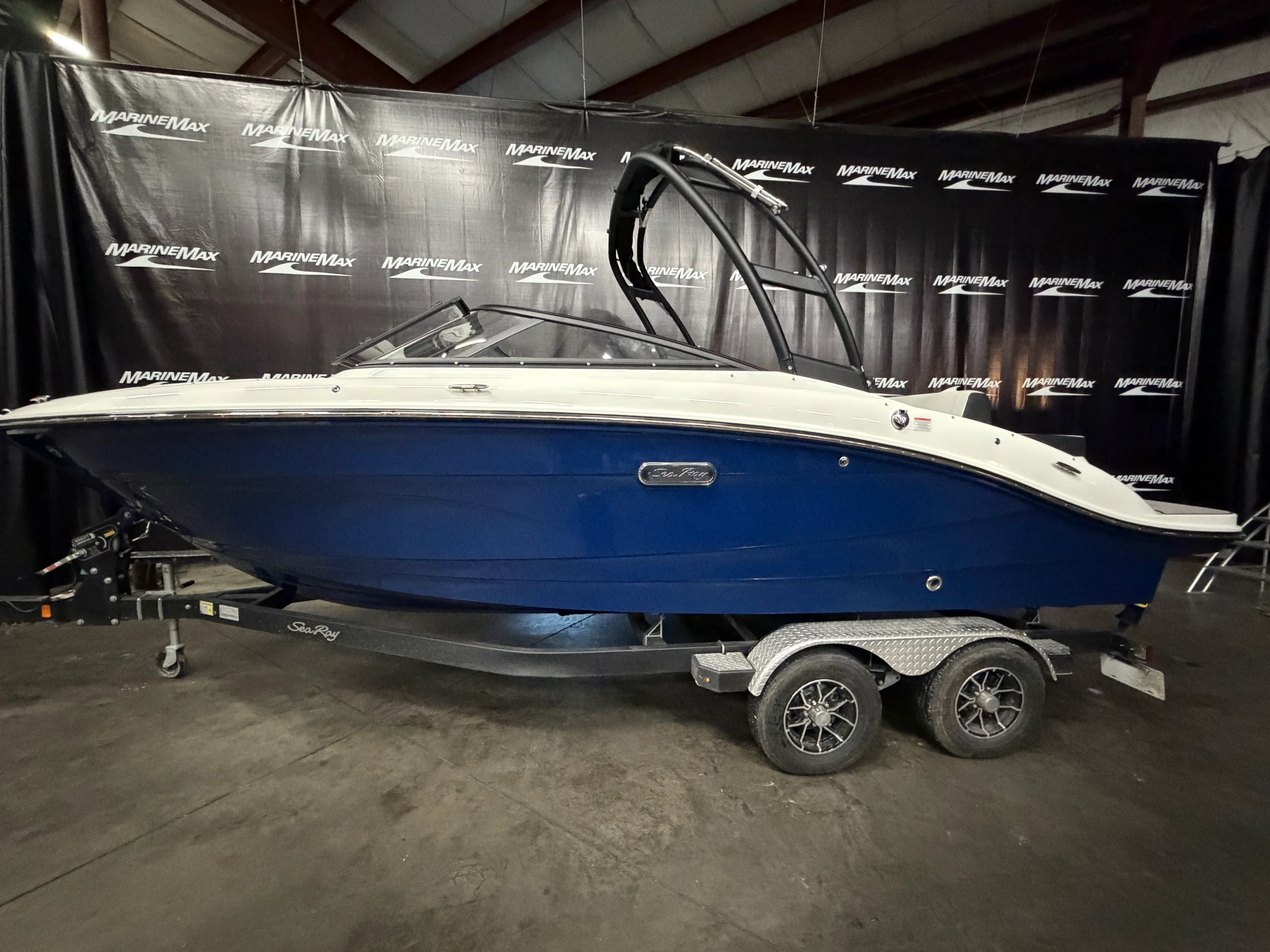 2026 Sea Ray SPX 210 Image Thumbnail #0