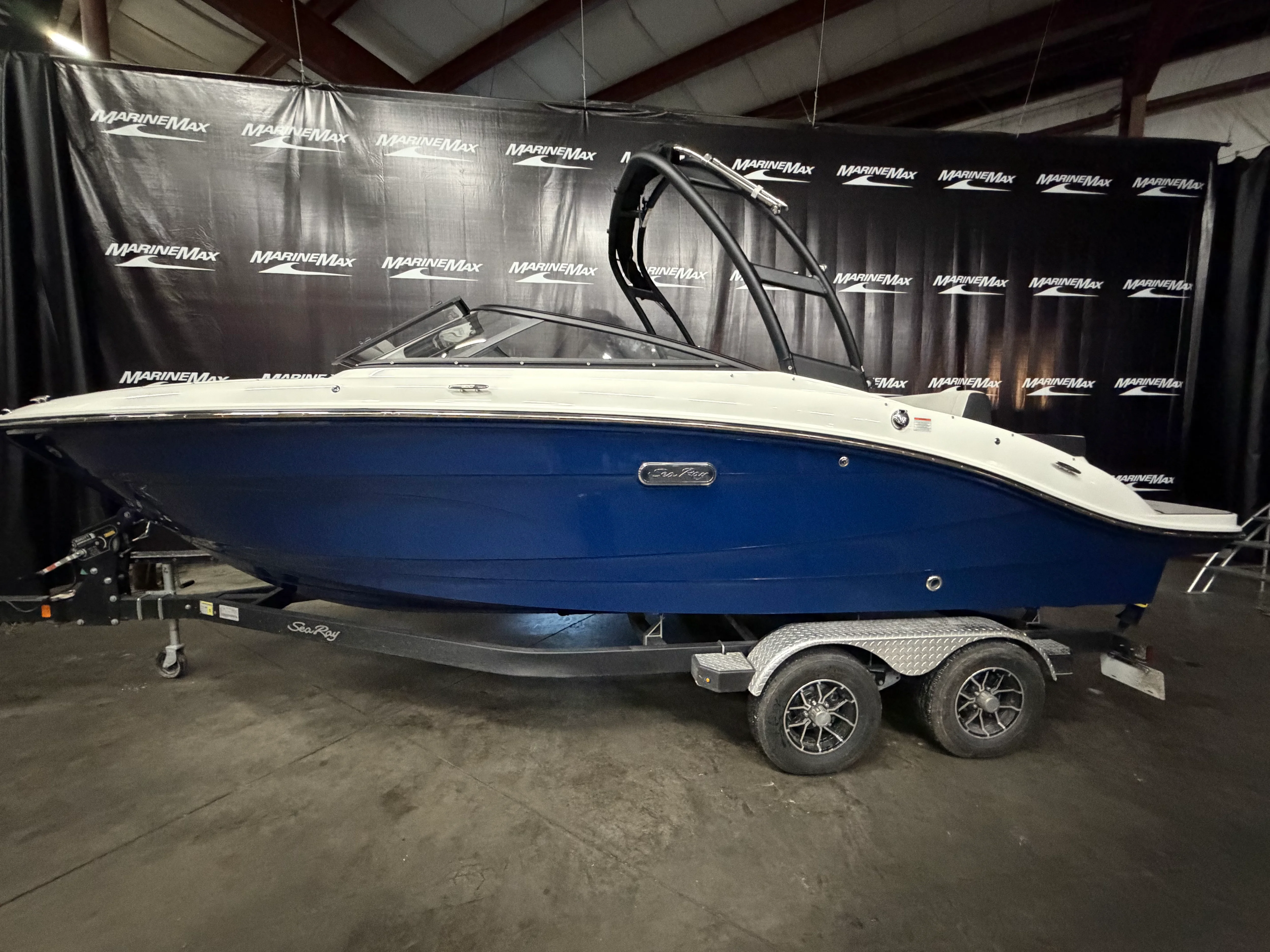 2026 Sea Ray SPX 210 Image Thumbnail #0