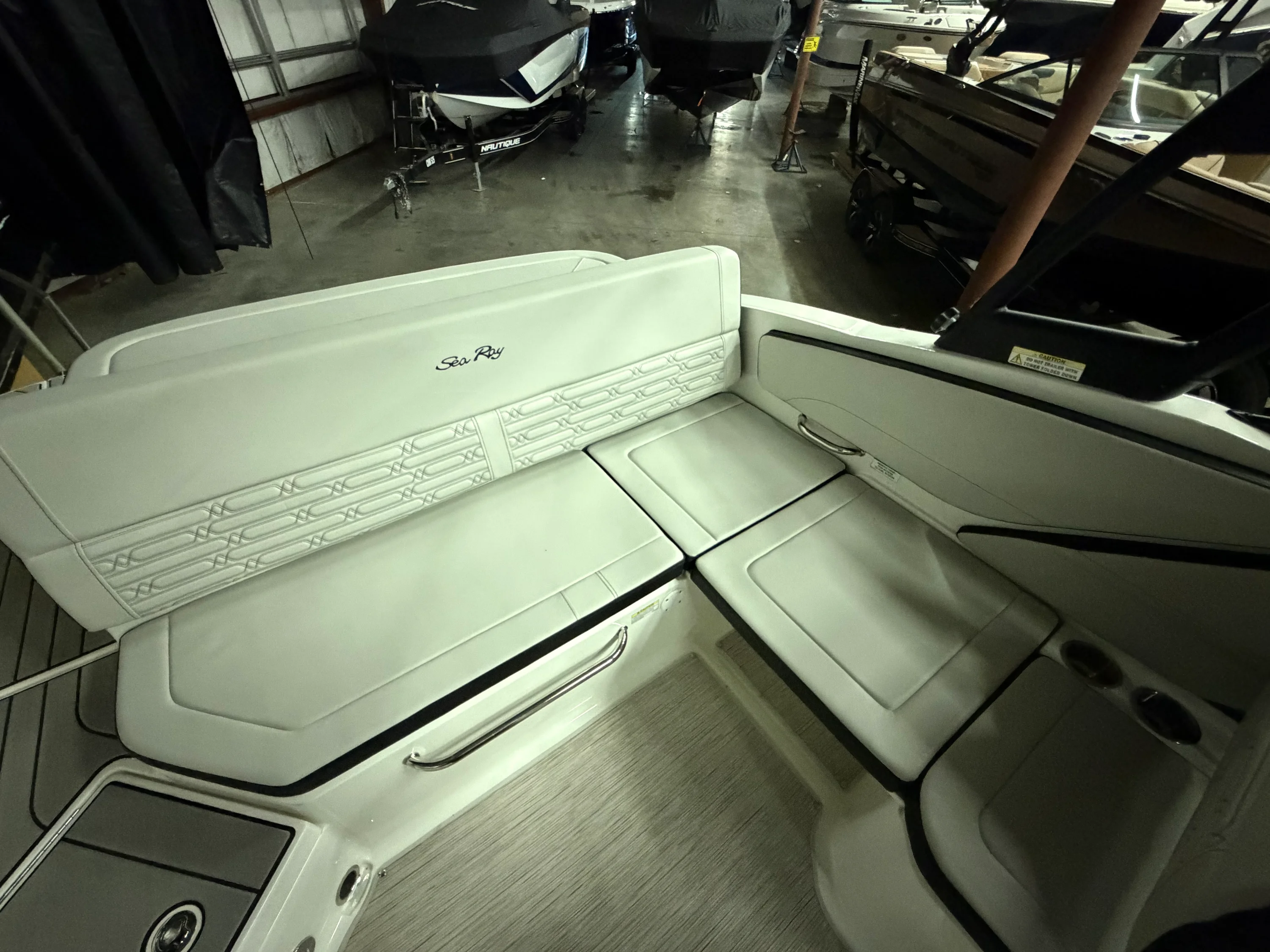 2026 Sea Ray SPX 210 Image Thumbnail #17