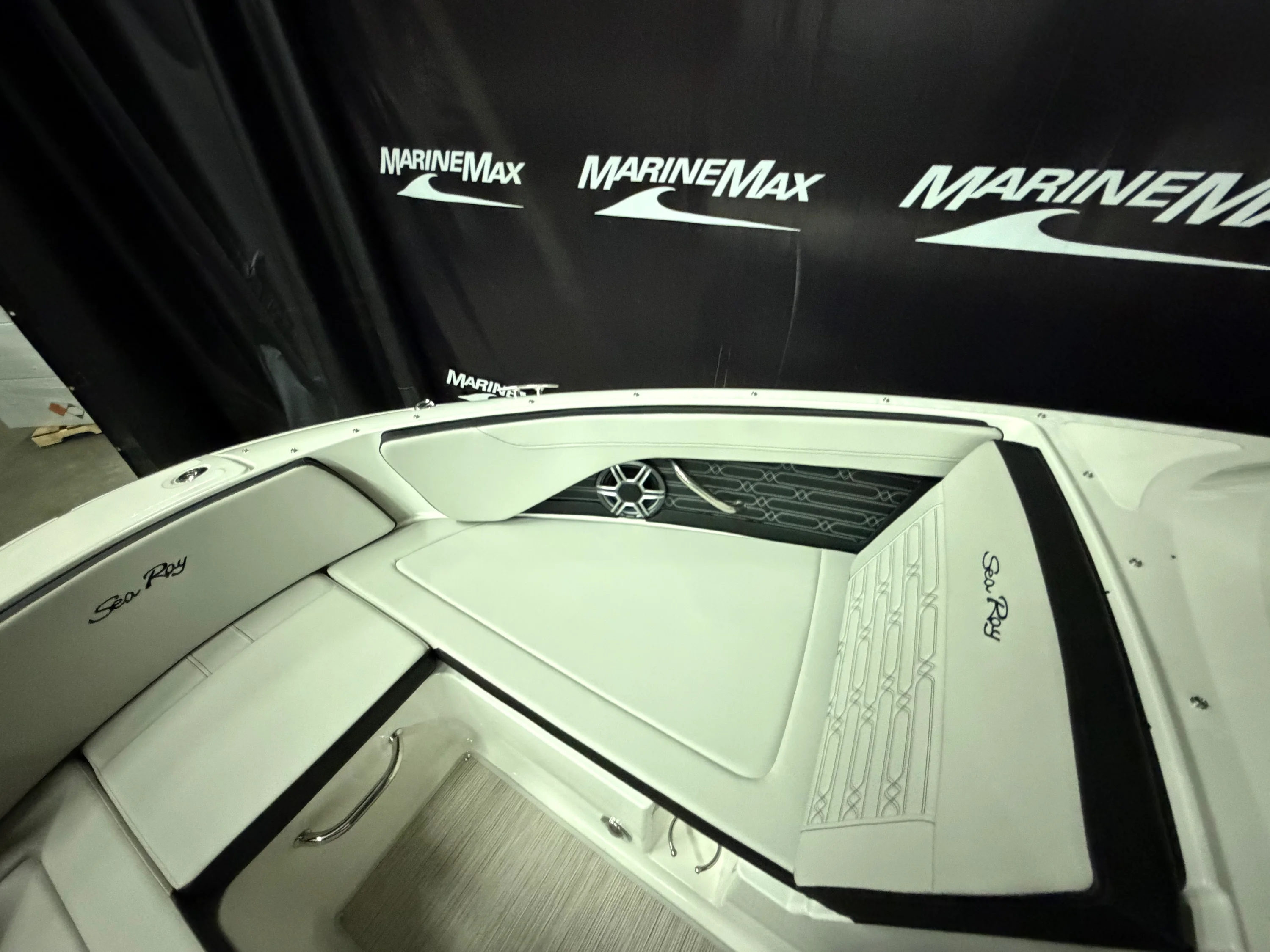 2026 Sea Ray SPX 210 Image Thumbnail #30