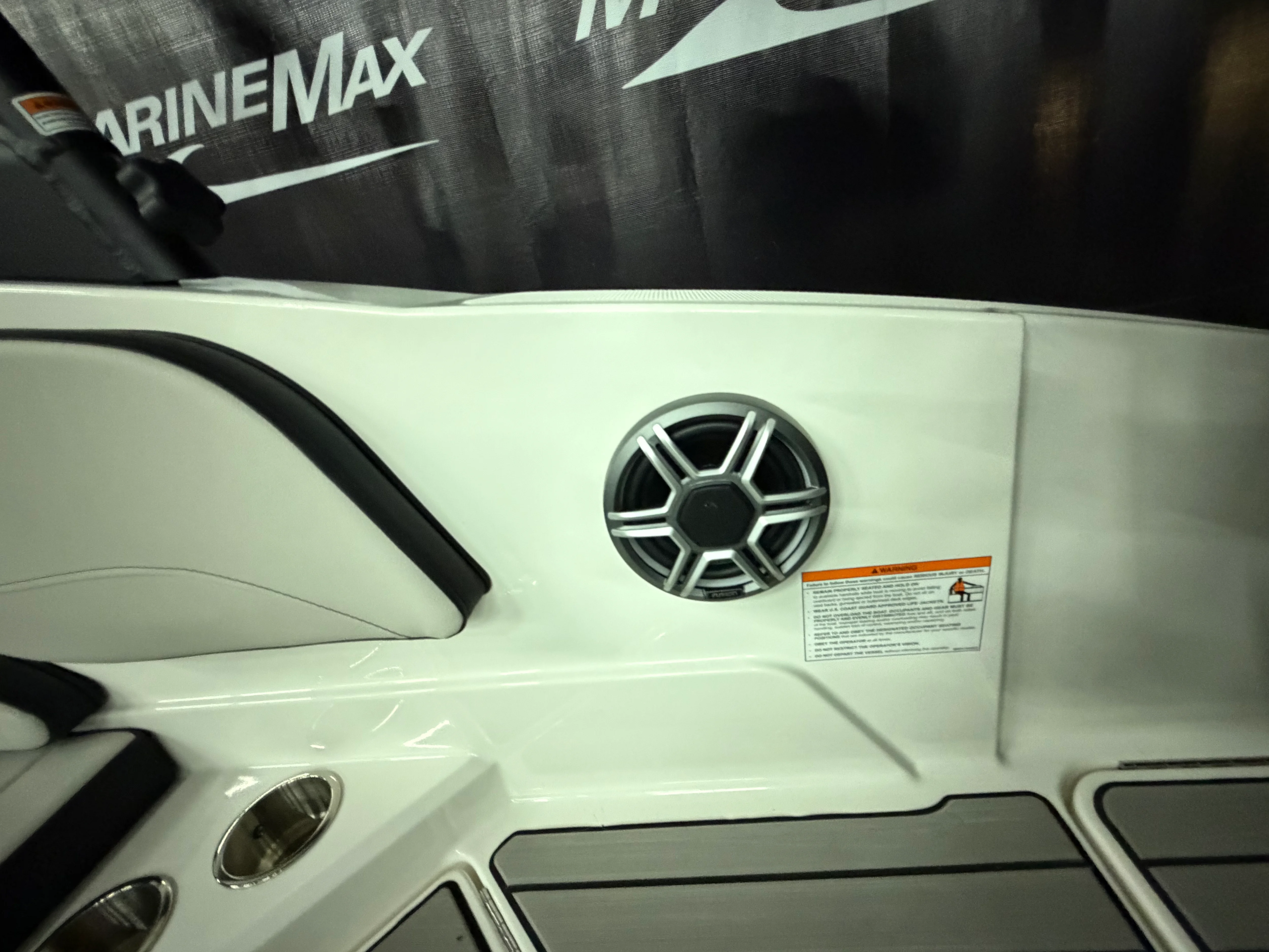 2026 Sea Ray SPX 210 Image Thumbnail #16