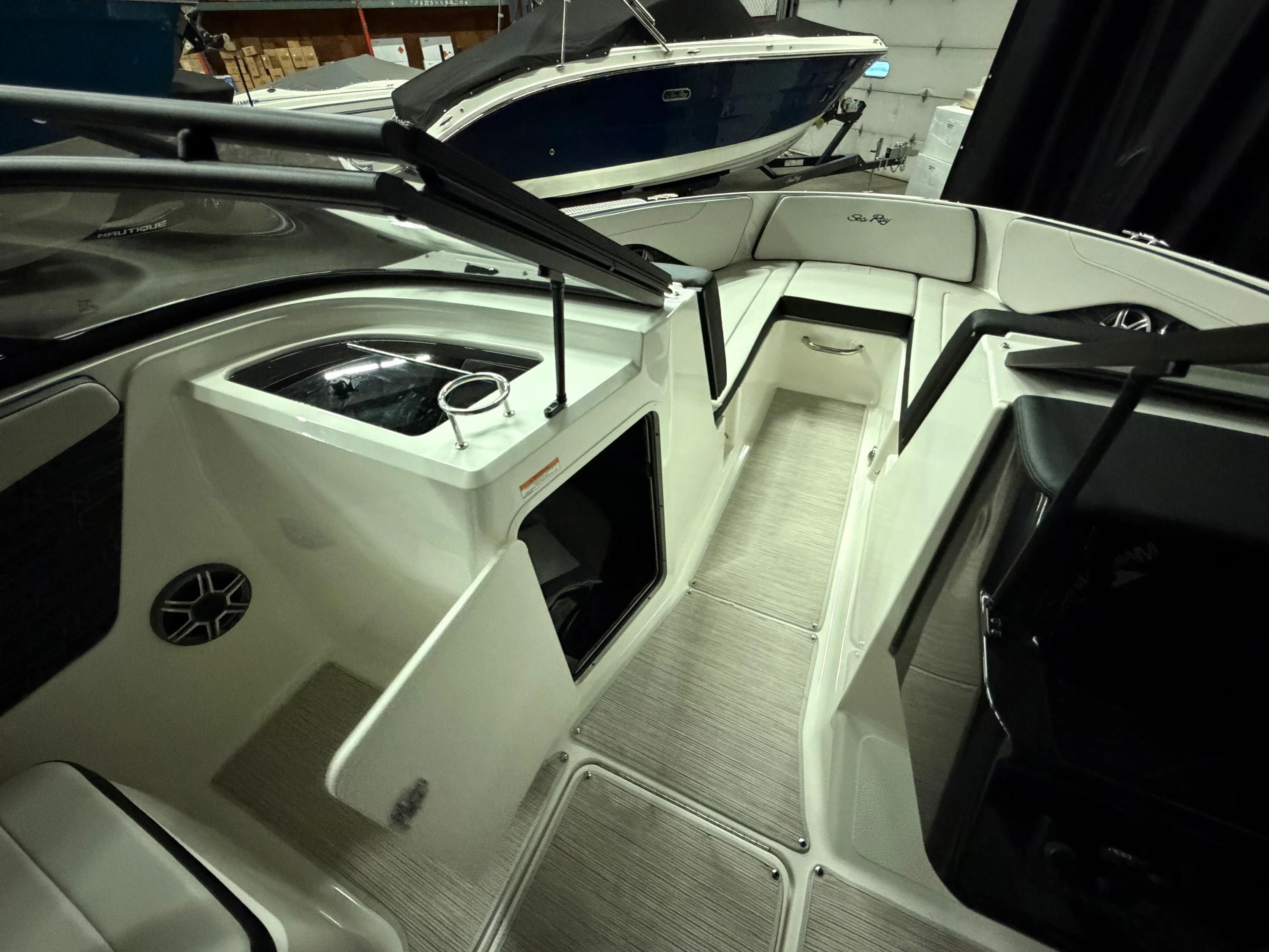 2026 Sea Ray SPX 210 Image Thumbnail #26