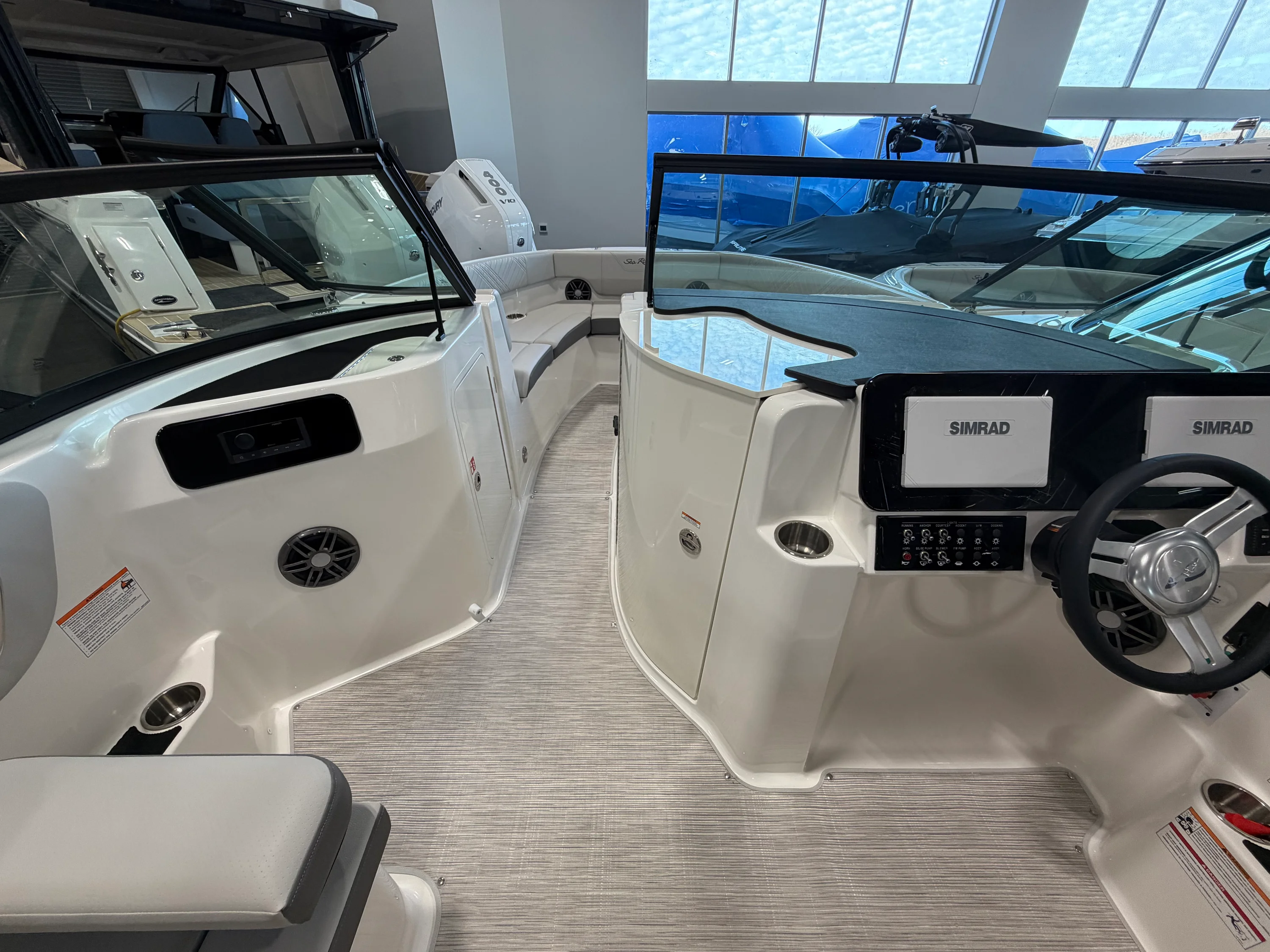 2026 Sea Ray SDX 230 Image Thumbnail #30