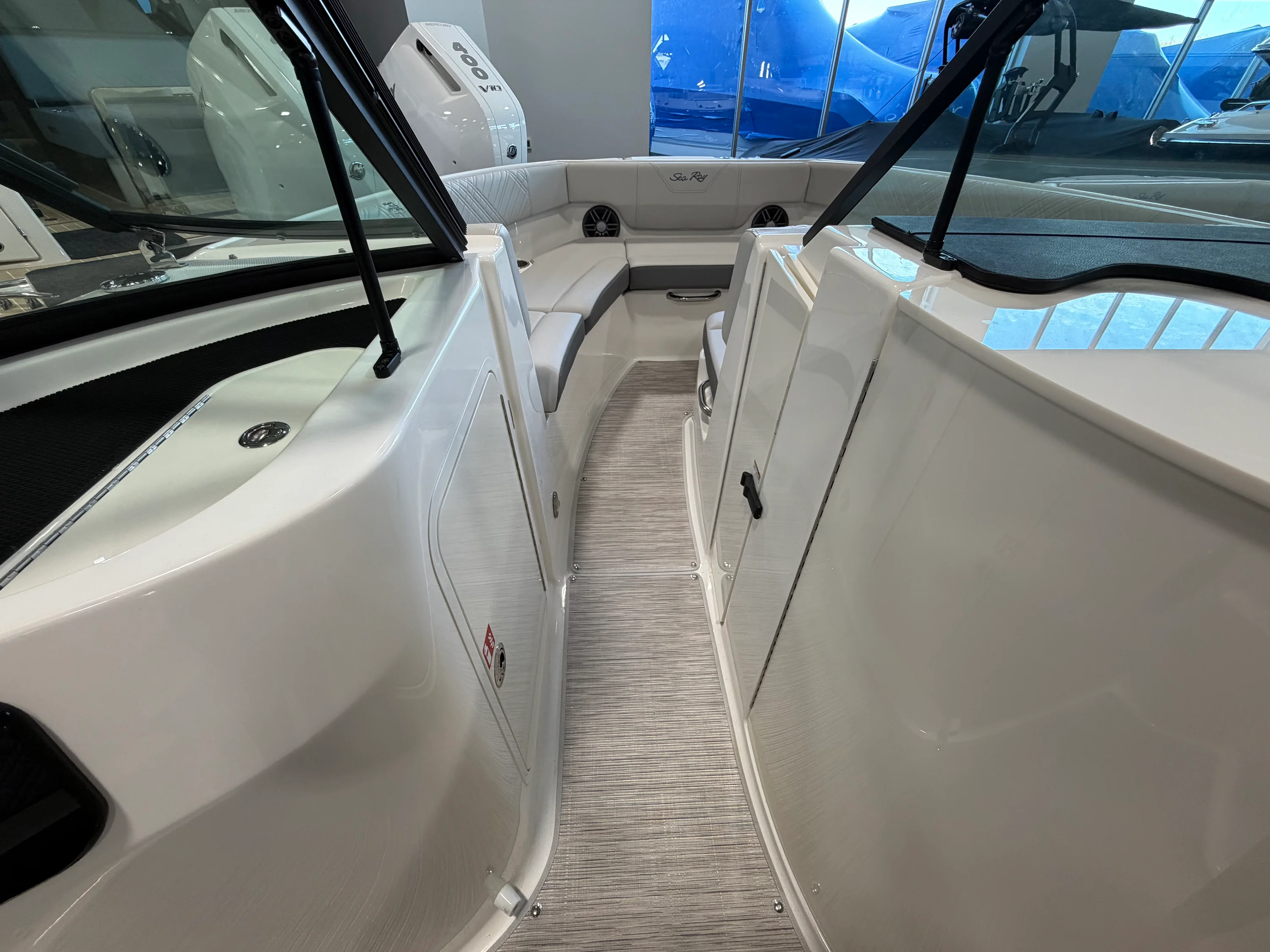 2026 Sea Ray SDX 230 Image Thumbnail #33