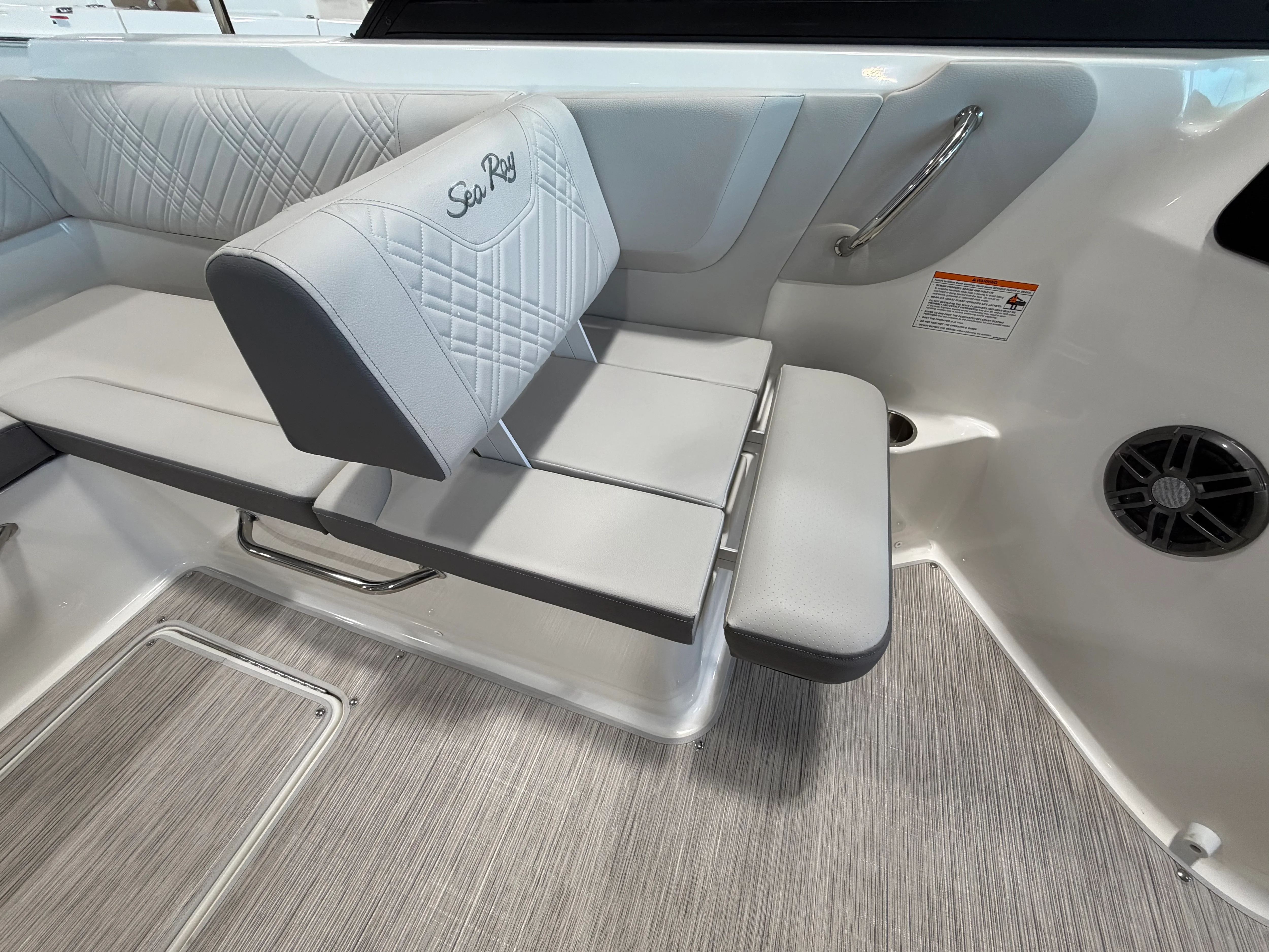 2026 Sea Ray SDX 230 Image Thumbnail #19