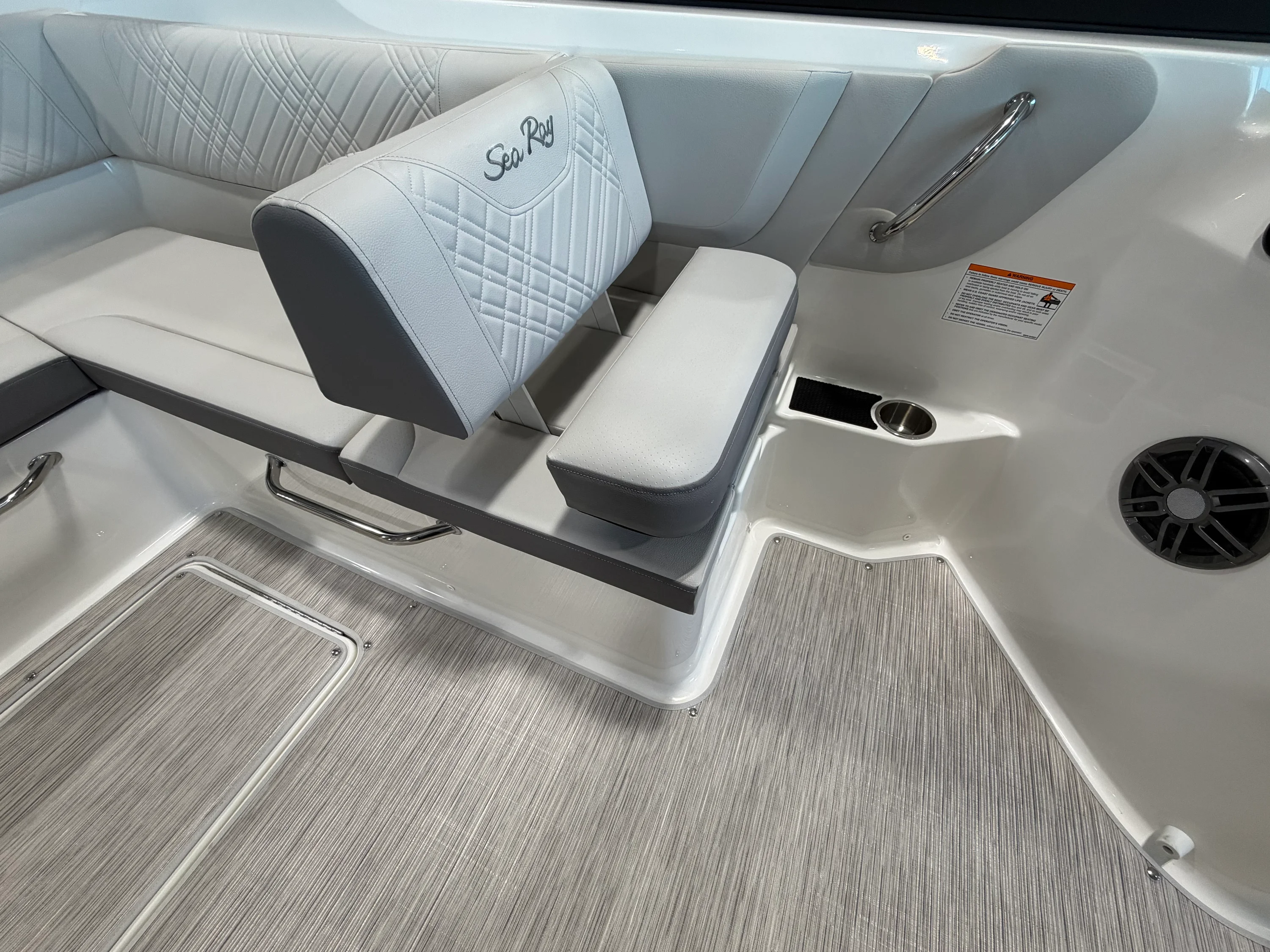 2026 Sea Ray SDX 230 Image Thumbnail #20