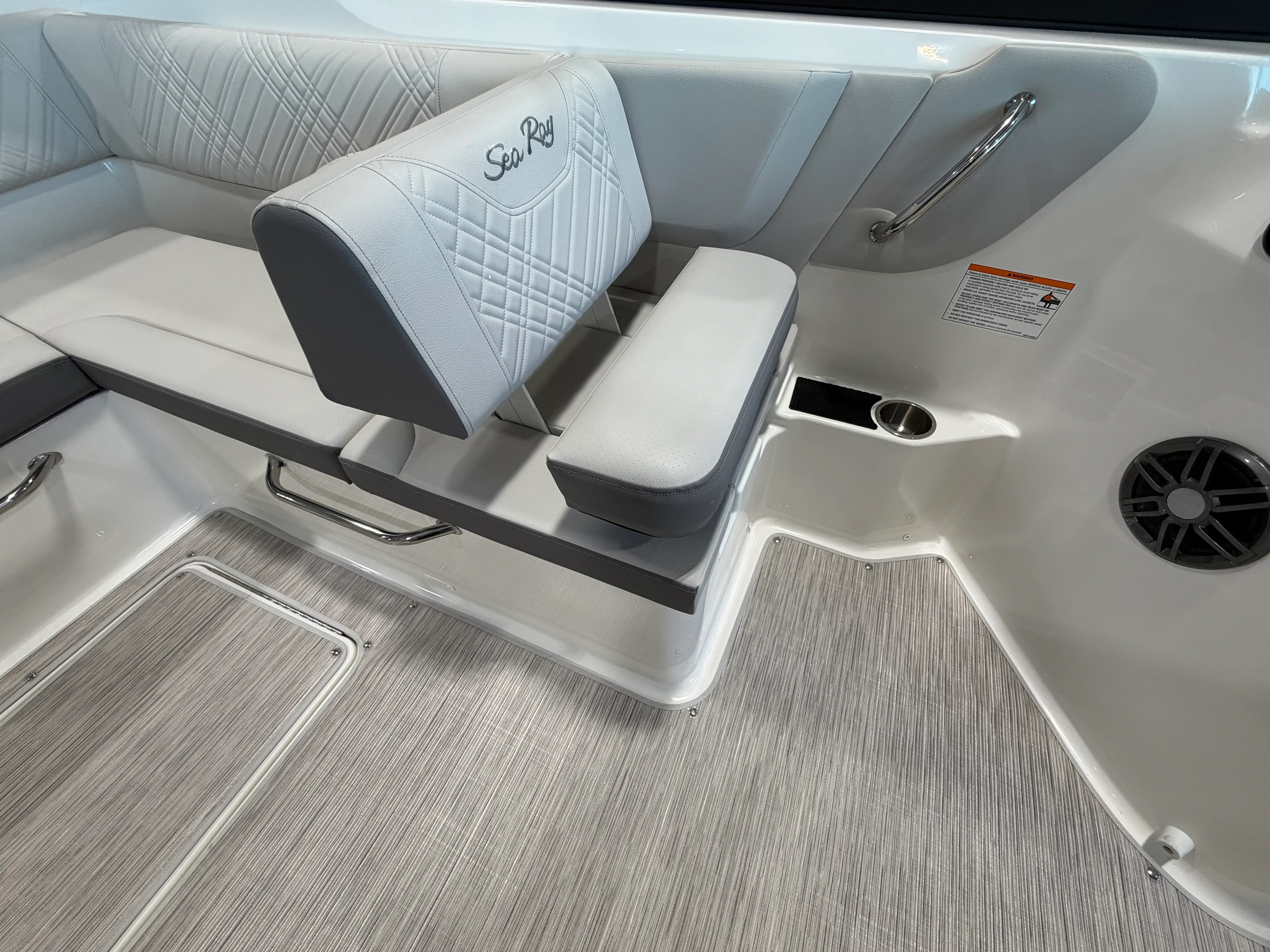 2026 Sea Ray SDX 230 Image Thumbnail #20