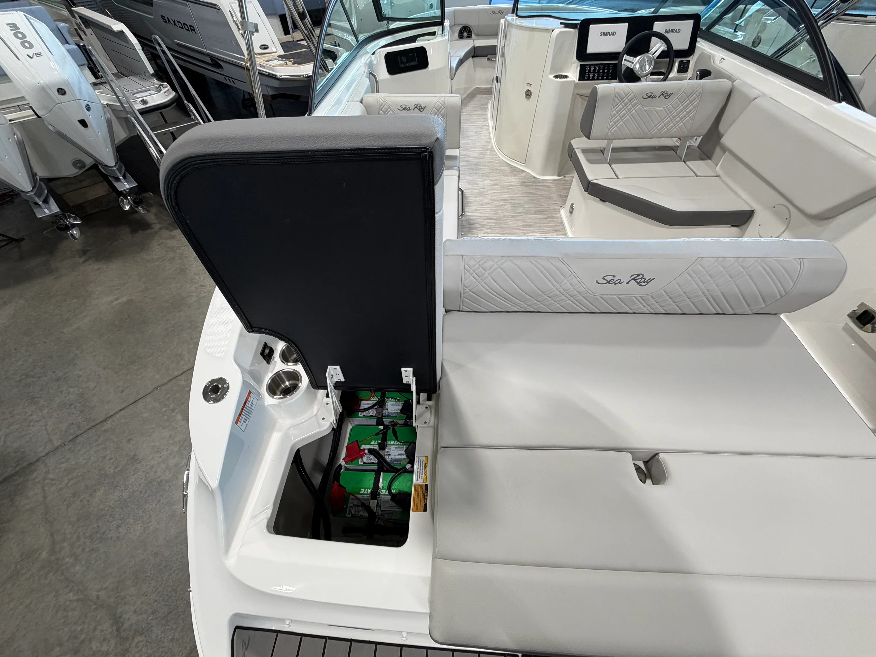 2026 Sea Ray SDX 230 Image Thumbnail #8