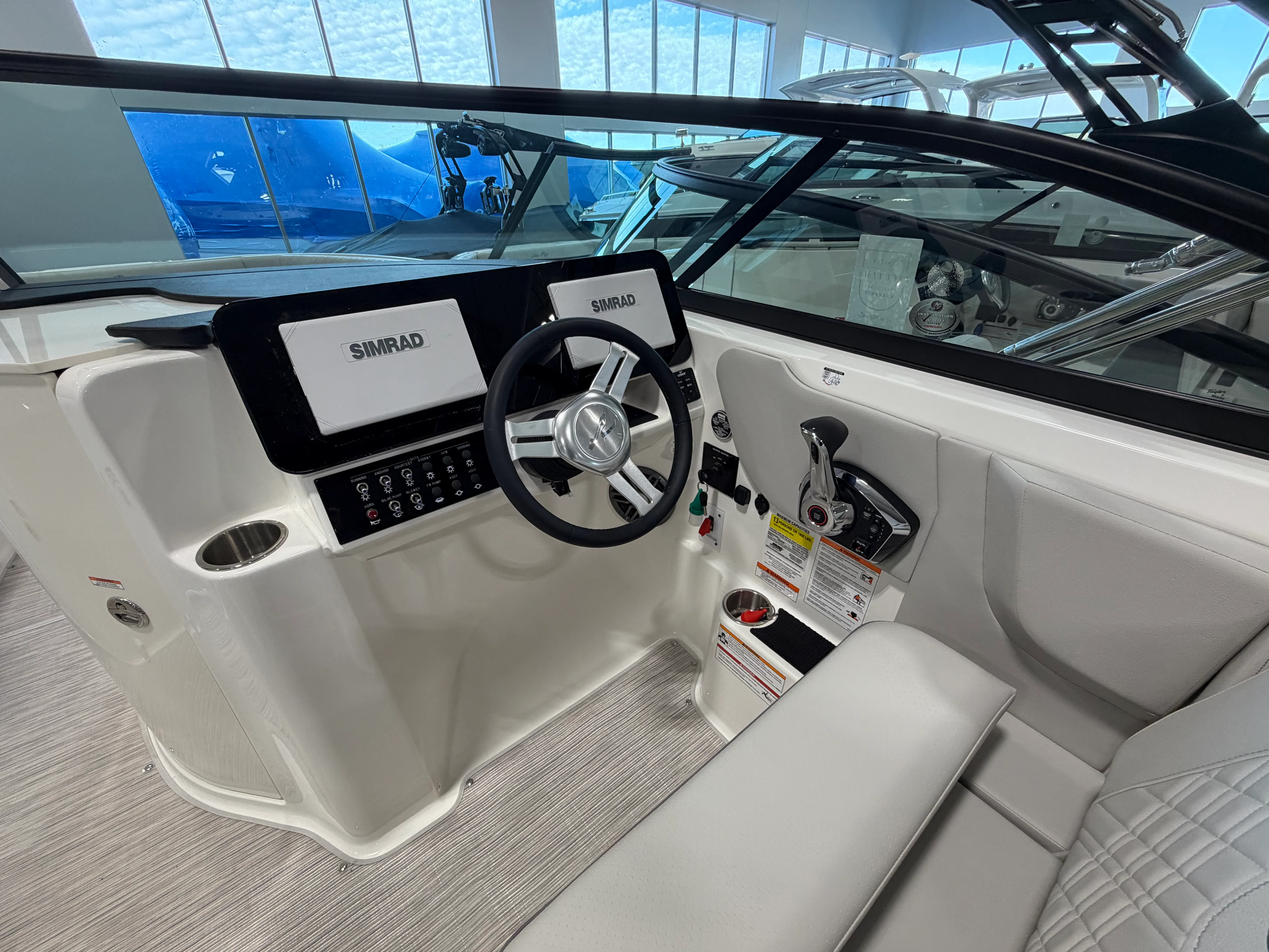 2026 Sea Ray SDX 230 Image Thumbnail #24