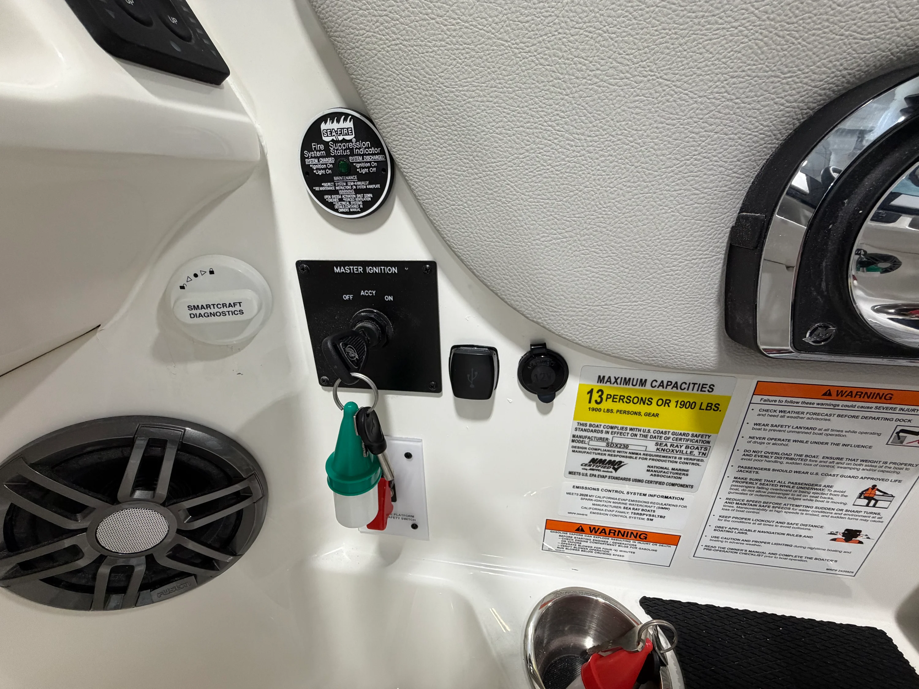 2026 Sea Ray SDX 230 Image Thumbnail #28