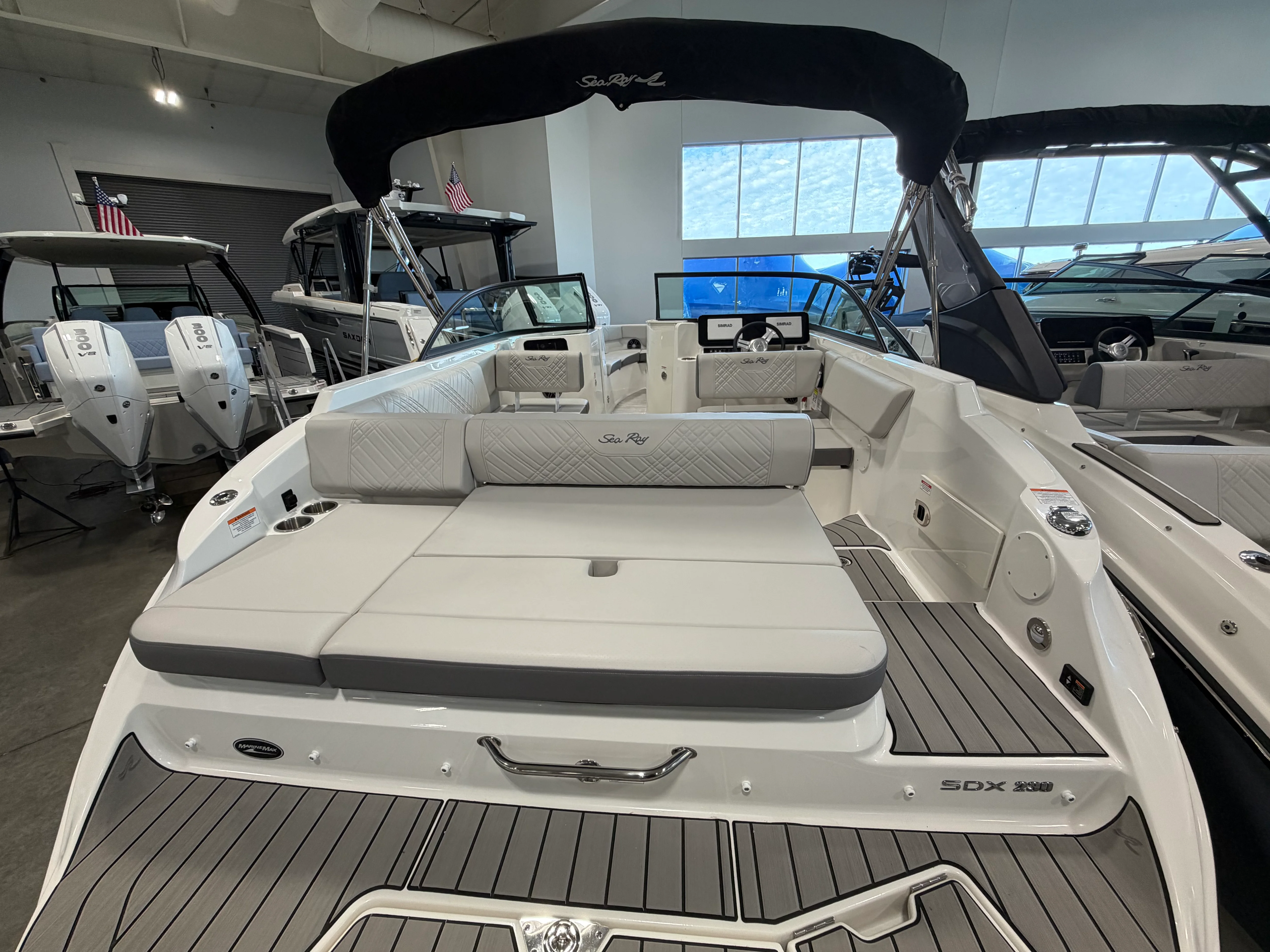 2026 Sea Ray SDX 230 Image Thumbnail #7