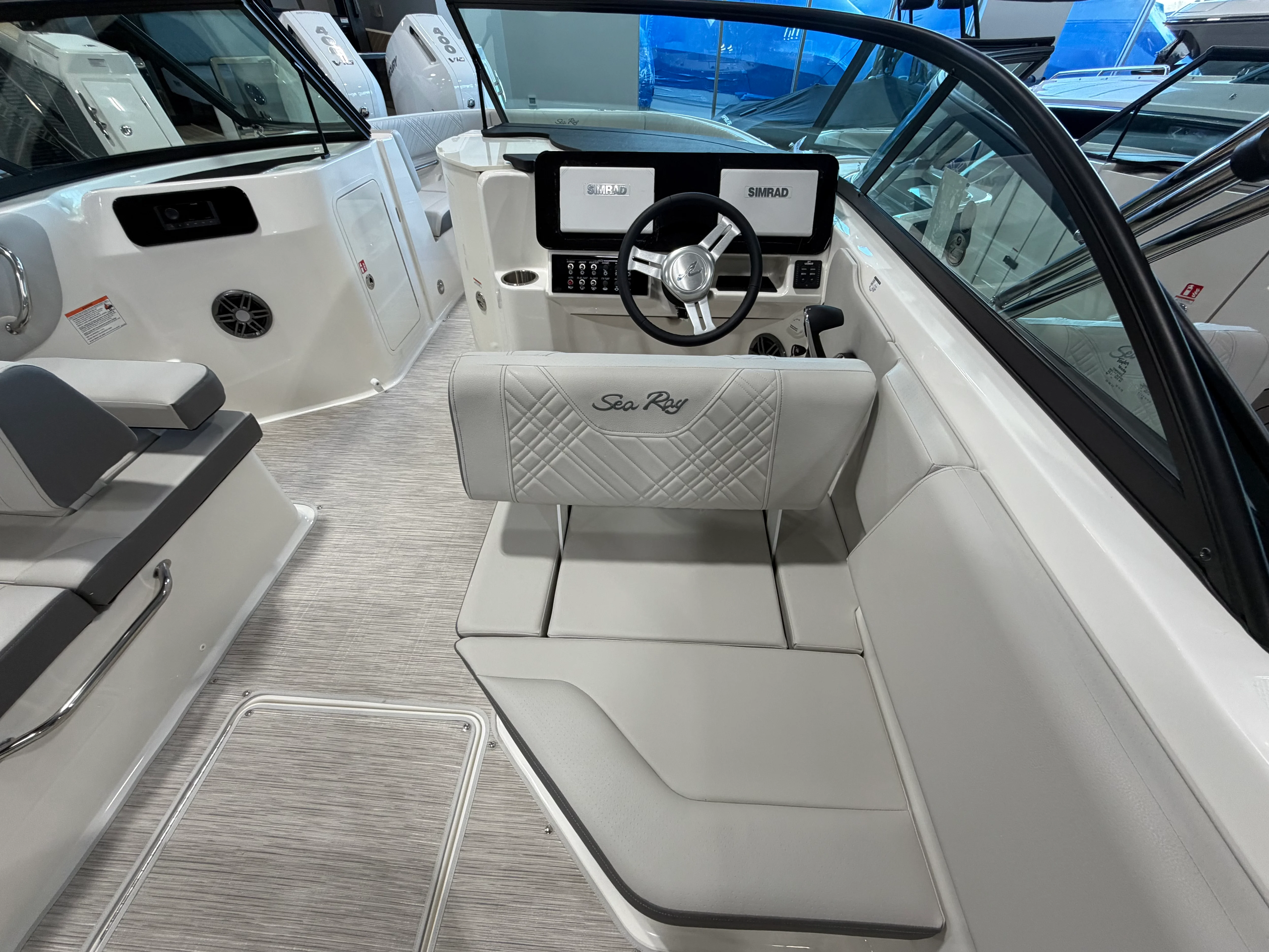 2026 Sea Ray SDX 230 Image Thumbnail #21