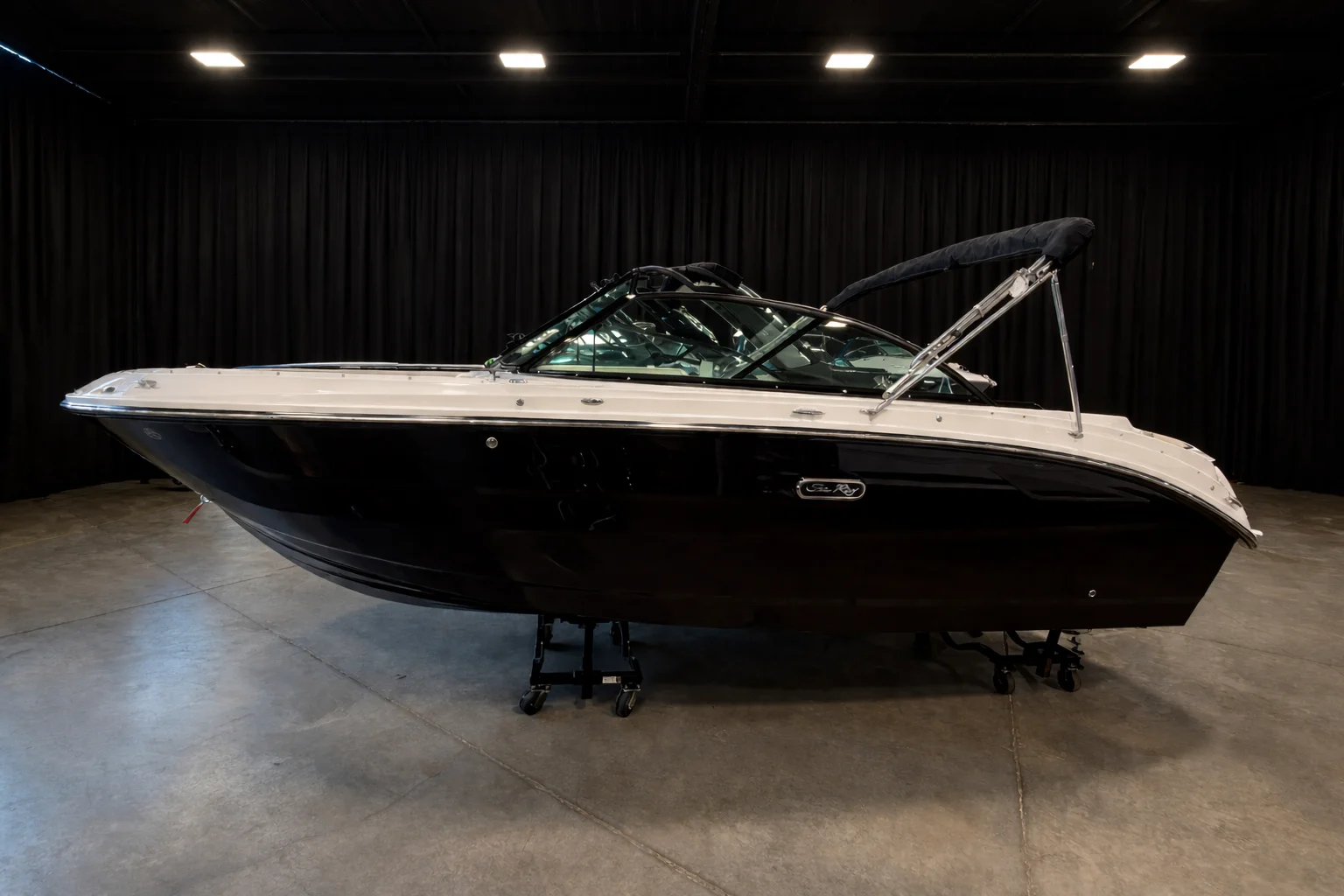 2026 Sea Ray SDX 230 Image Thumbnail #0