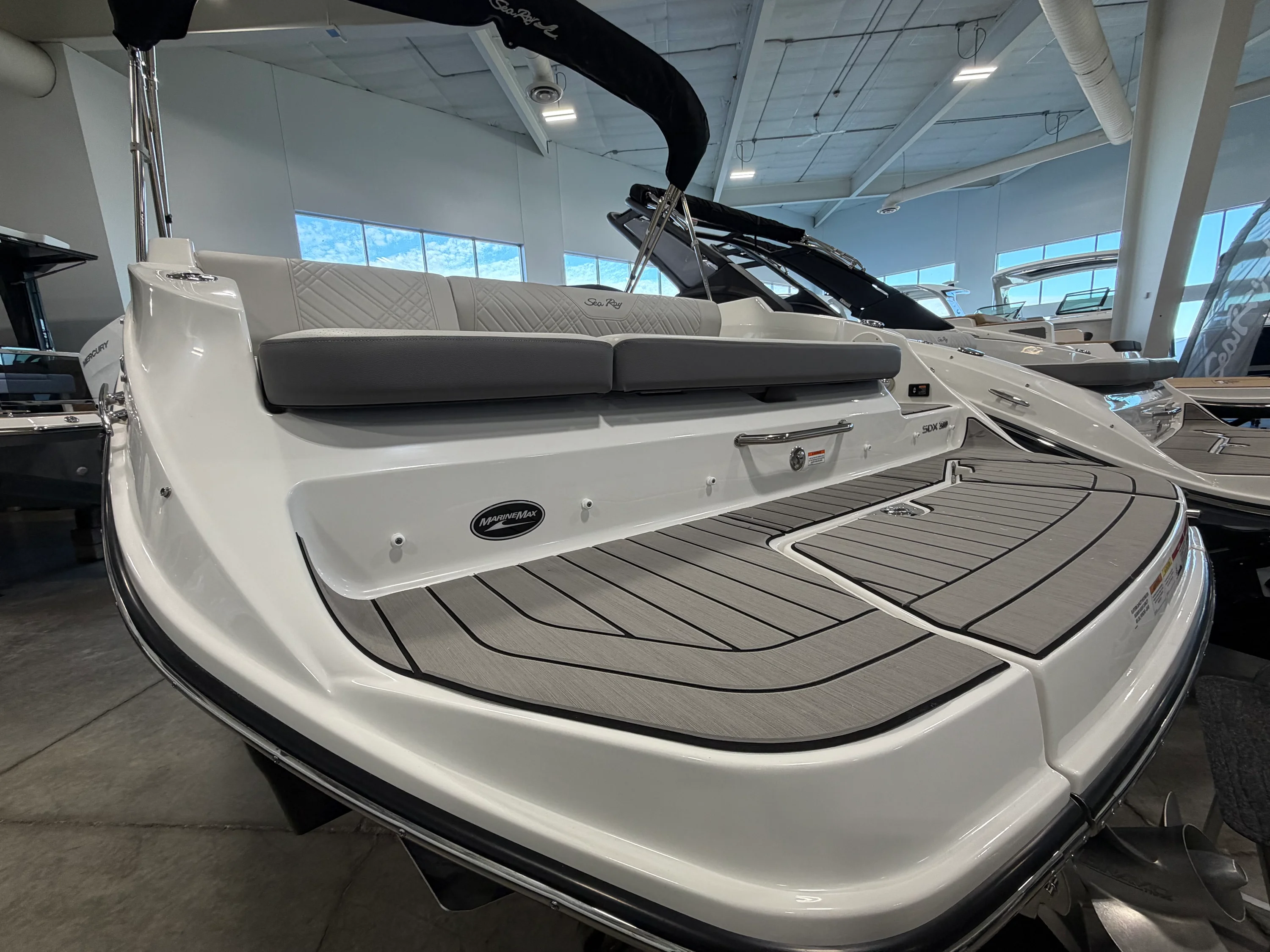 2026 Sea Ray SDX 230 Image Thumbnail #4