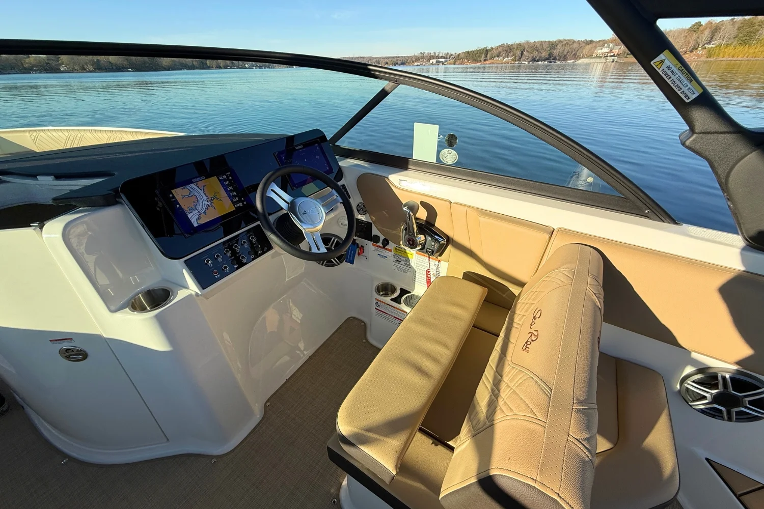 2026 Sea Ray SDX 230 Image Thumbnail #14