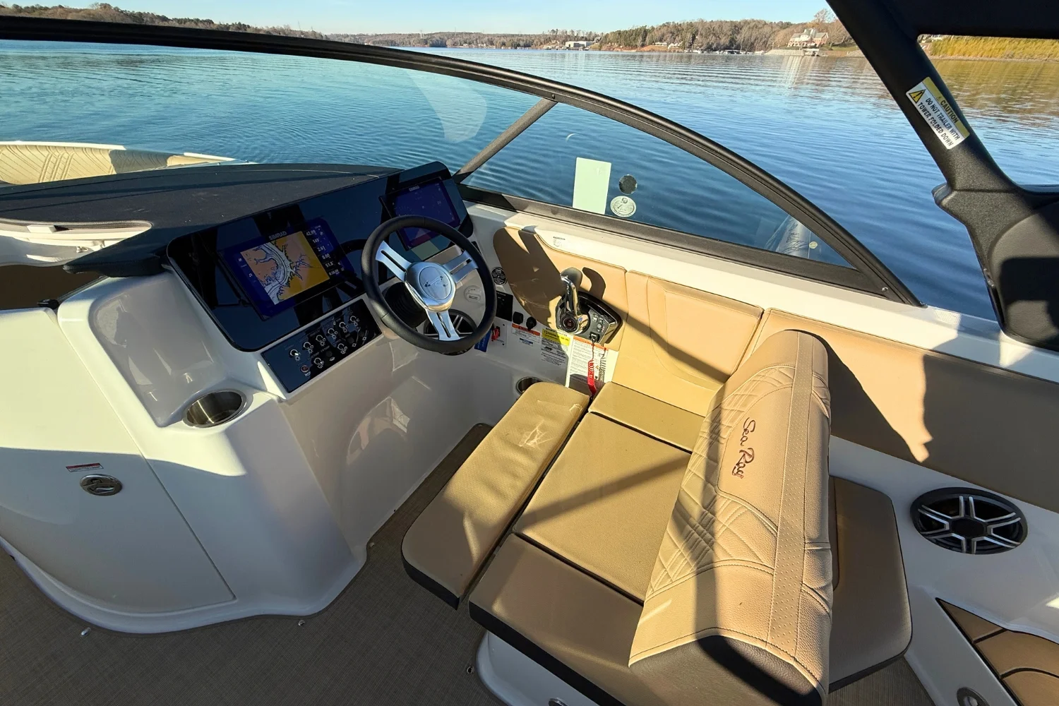 2026 Sea Ray SDX 230 Image Thumbnail #15