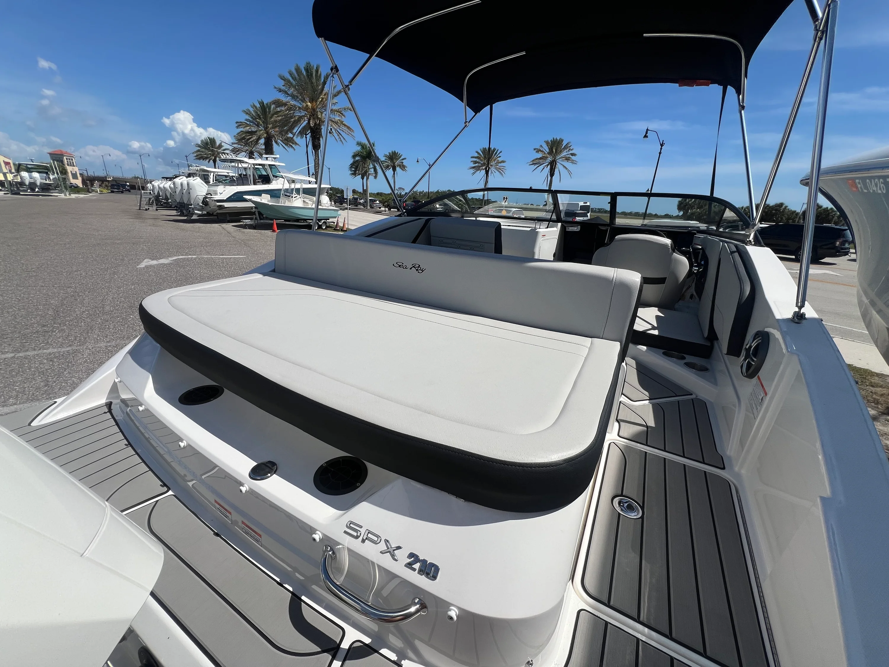 2026 Sea Ray SPX 210 Outboard Image Thumbnail #6