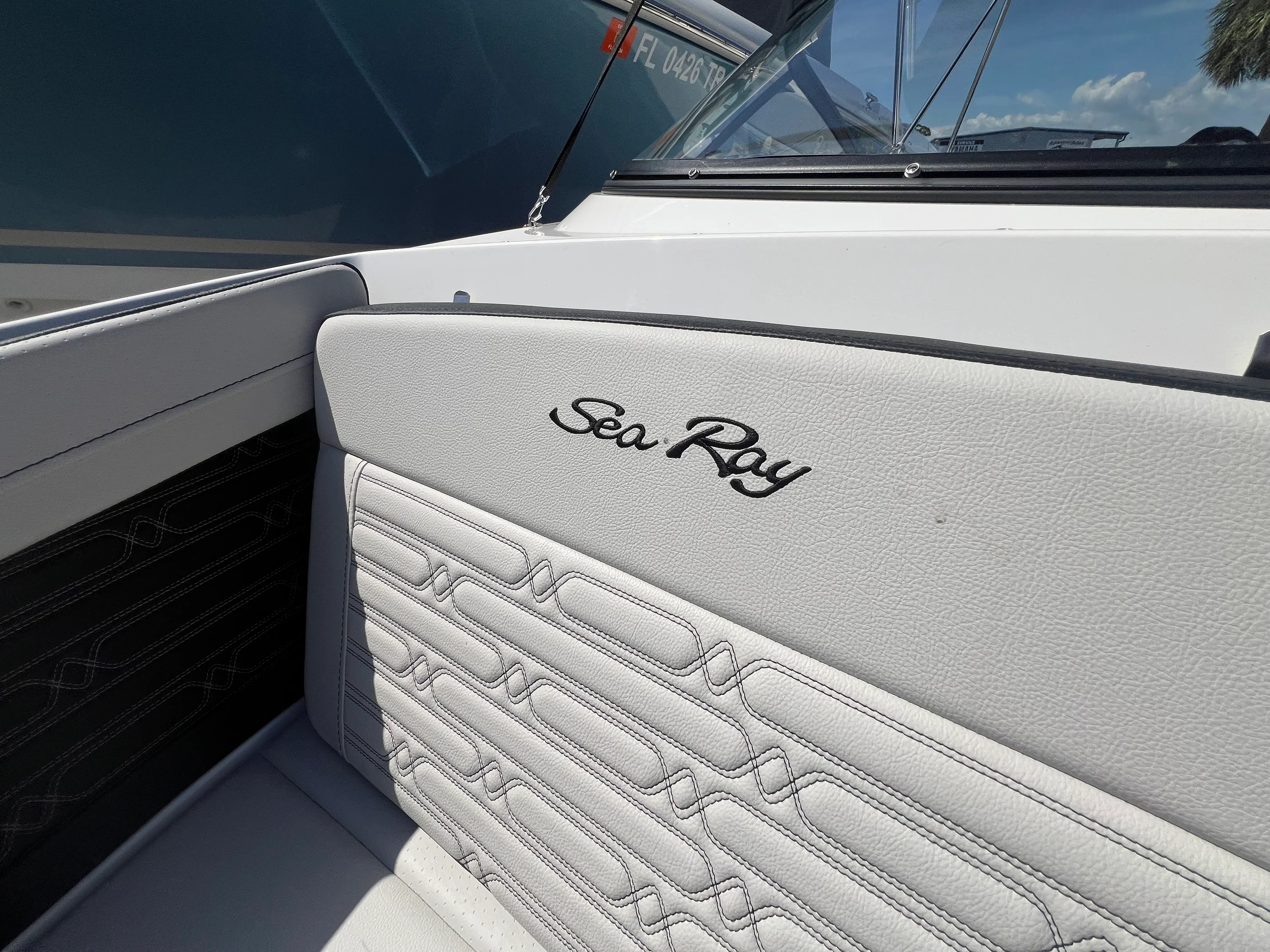 2026 Sea Ray SPX 210 Outboard Image Thumbnail #32