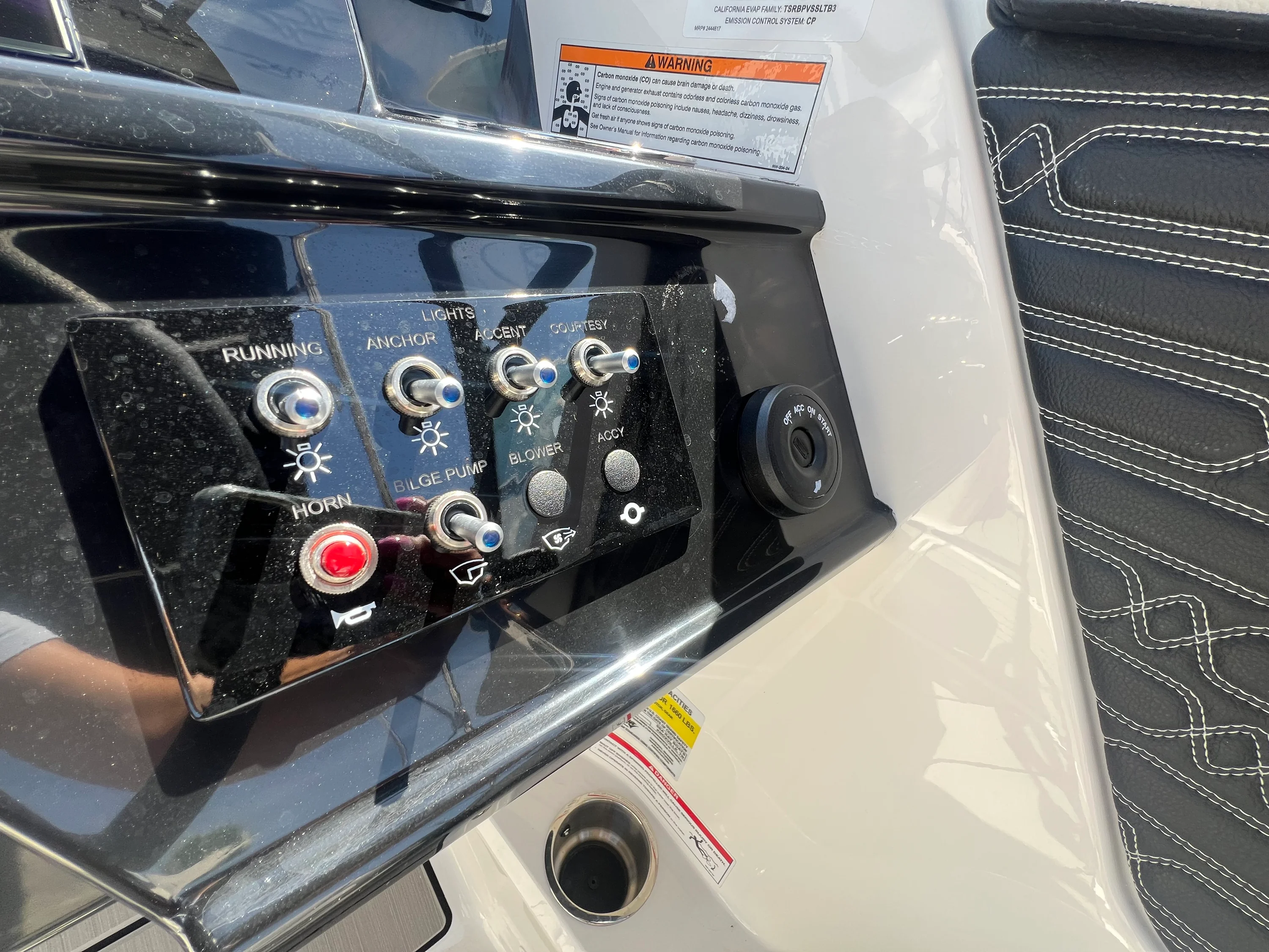 2026 Sea Ray SPX 210 Outboard Image Thumbnail #23