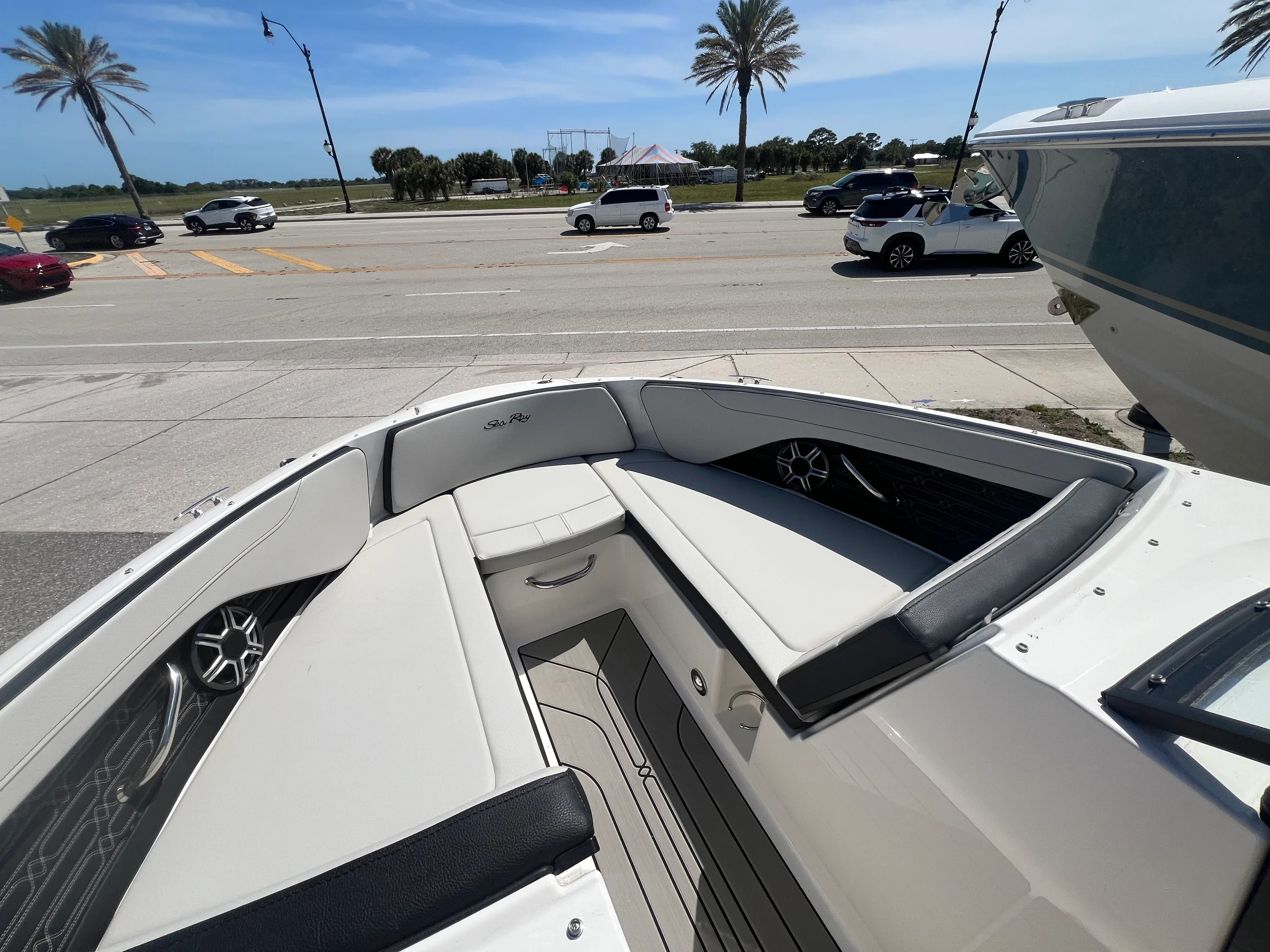 2026 Sea Ray SPX 210 Outboard Image Thumbnail #29