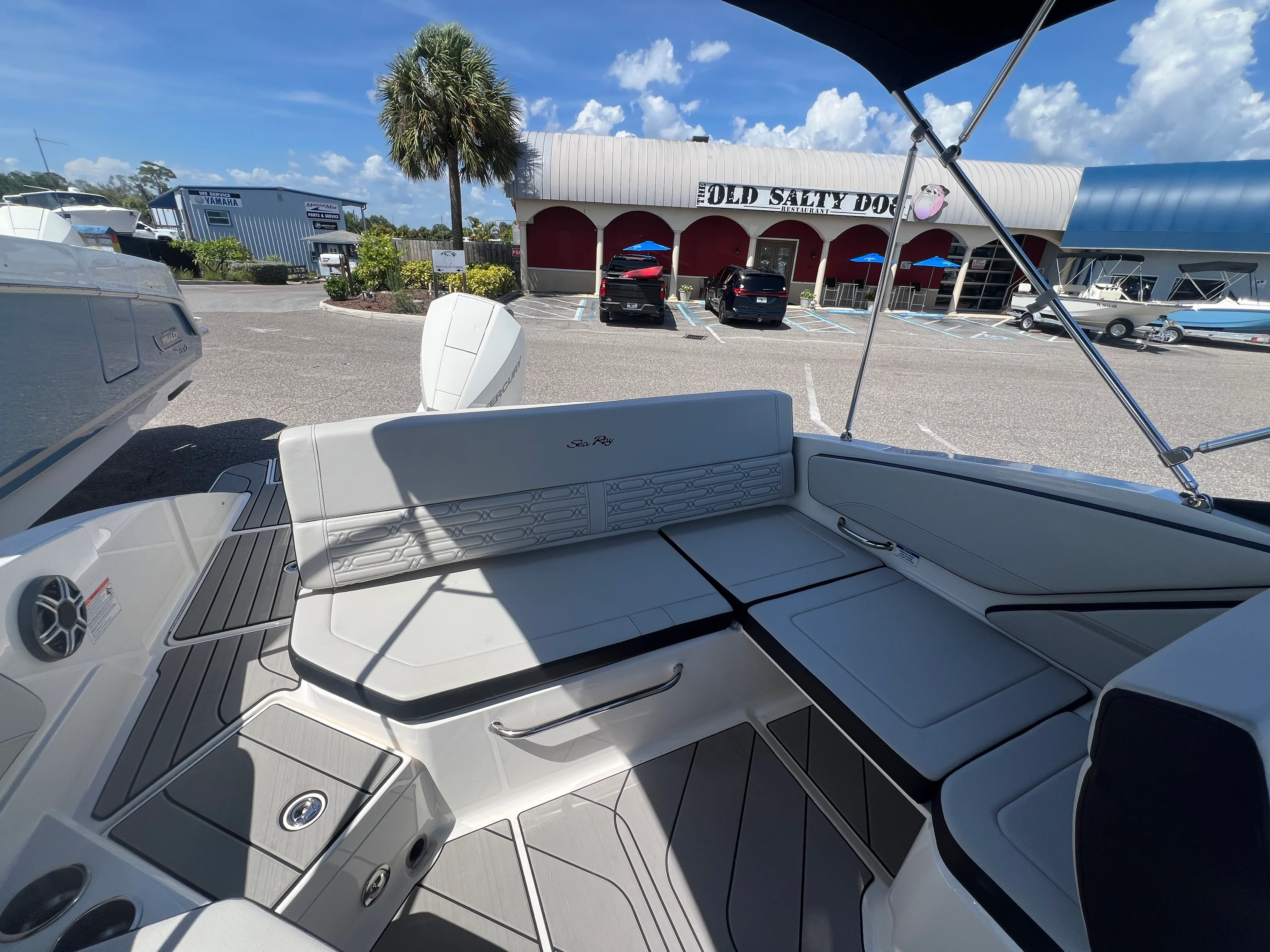 2026 Sea Ray SPX 210 Outboard Image Thumbnail #8