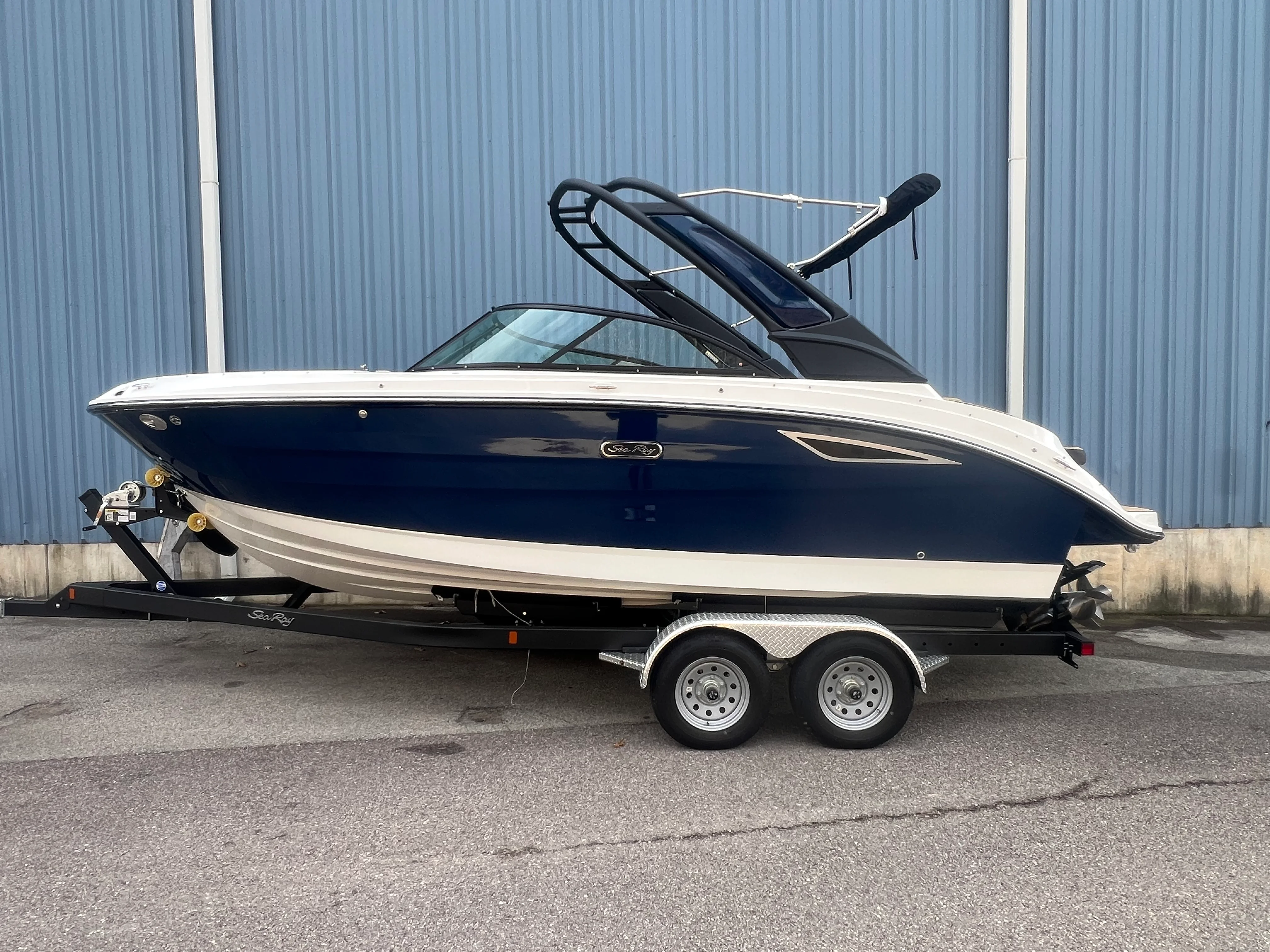 2026 Sea Ray SDX 230 Image Thumbnail #0