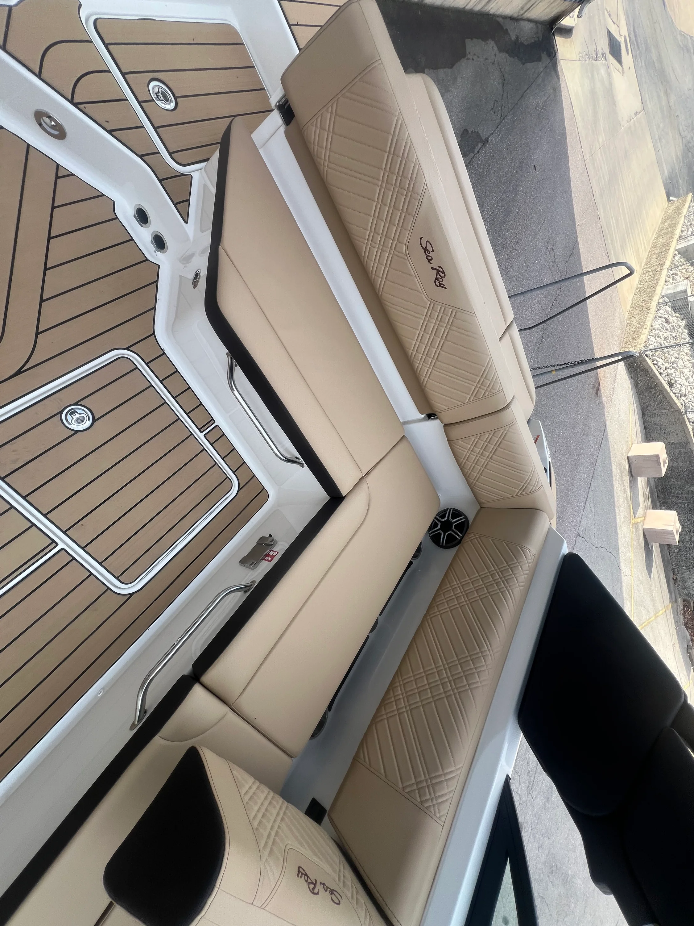 2026 Sea Ray SDX 230 Image Thumbnail #19