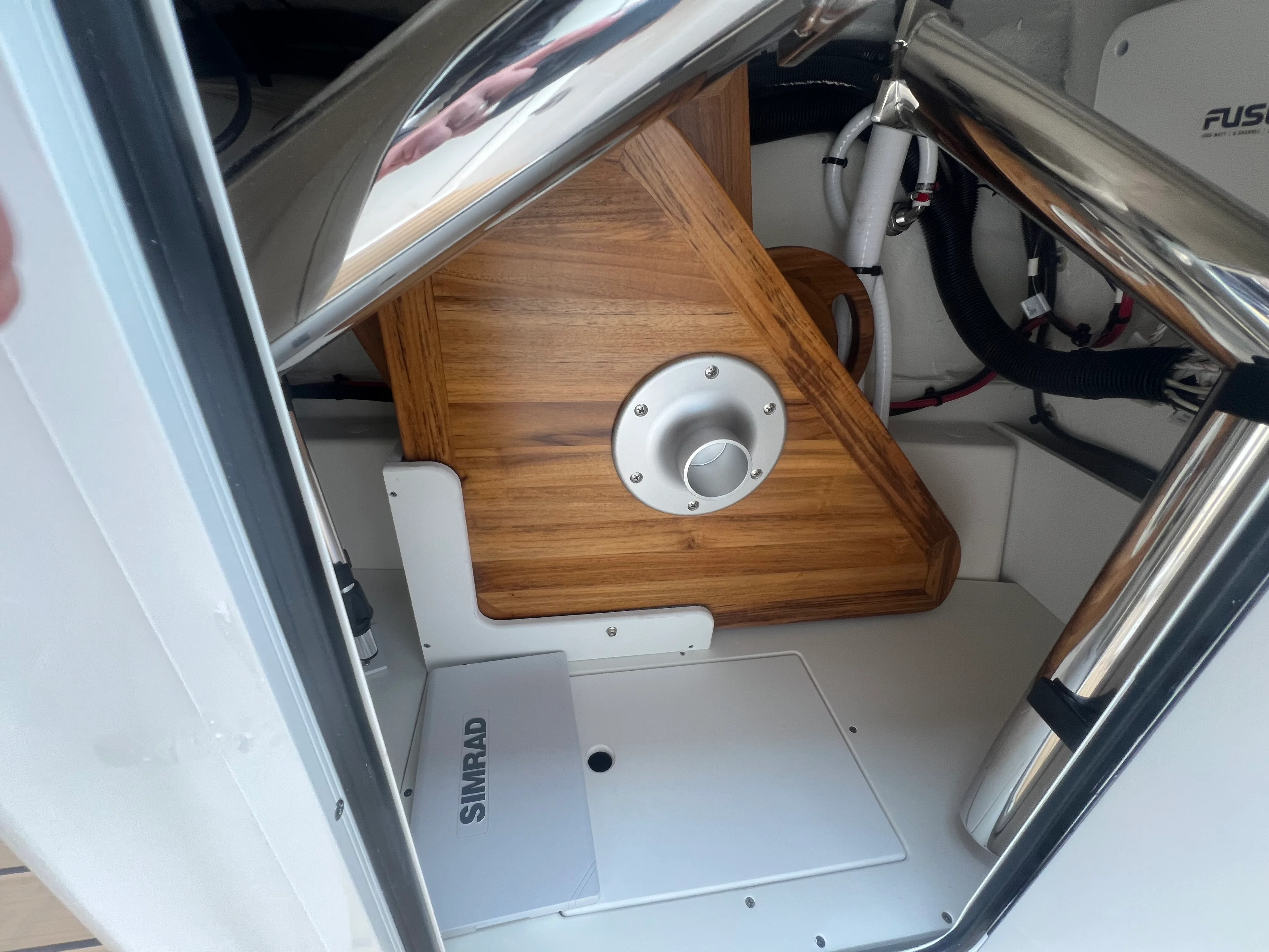 2026 Sea Ray SDX 230 Image Thumbnail #17