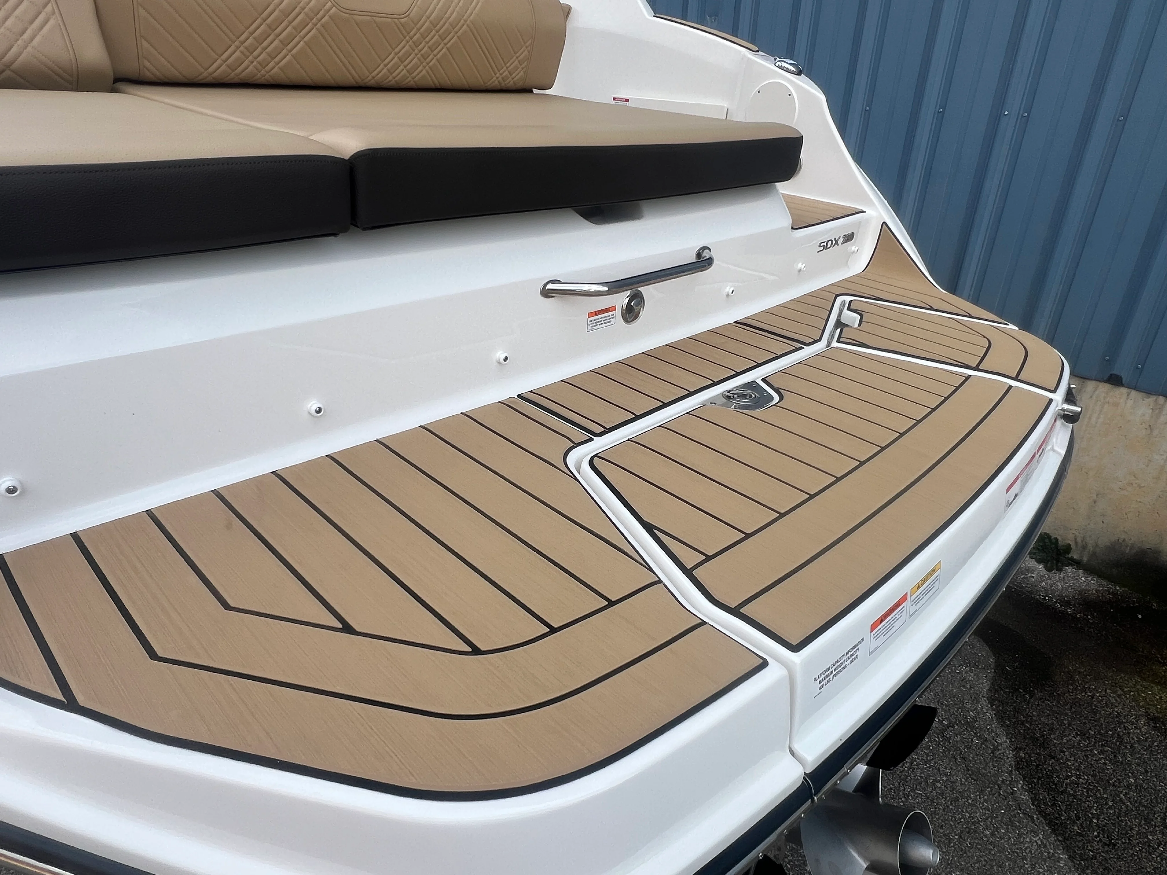 2026 Sea Ray SDX 230 Image Thumbnail #25