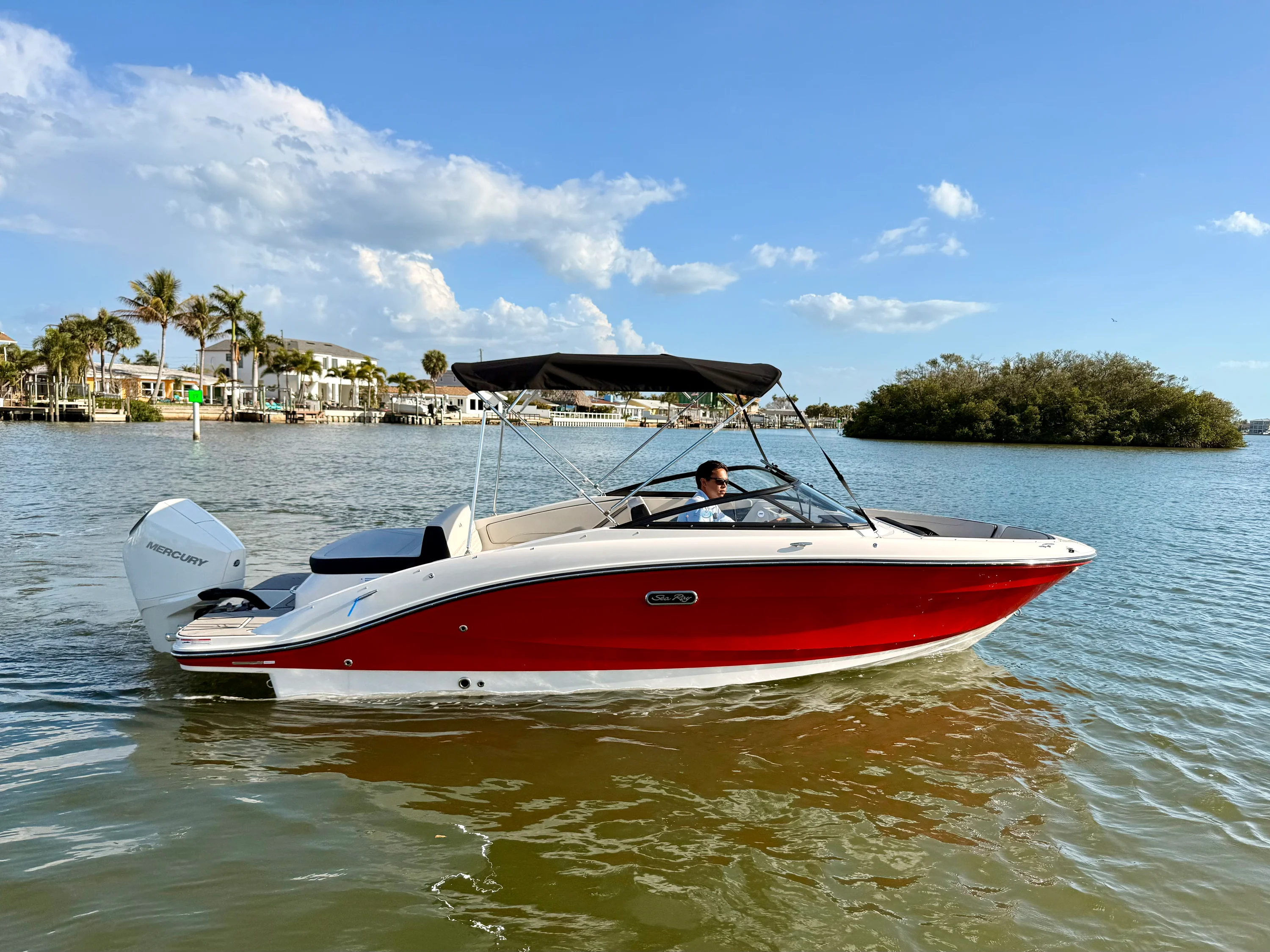 2026 Sea Ray SPX 210 Outboard Image Thumbnail #3