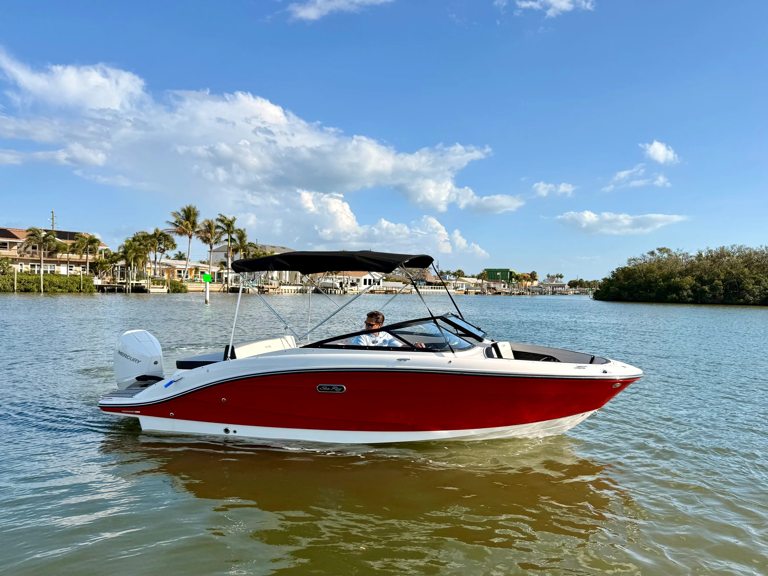 2026 Sea Ray SPX 210 Outboard Image Thumbnail #2