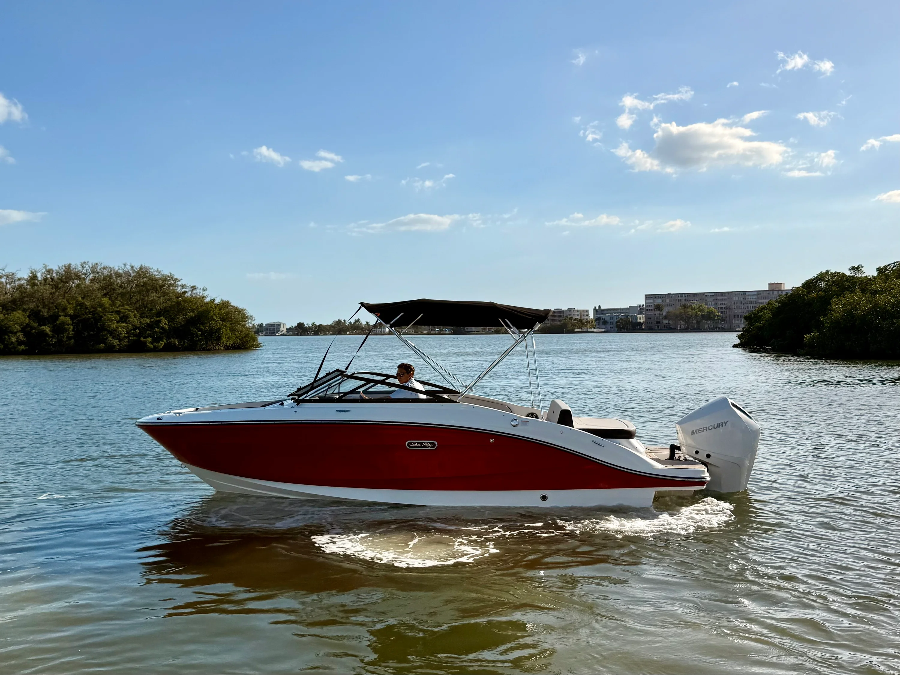 2026 Sea Ray SPX 210 Outboard Image Thumbnail #20