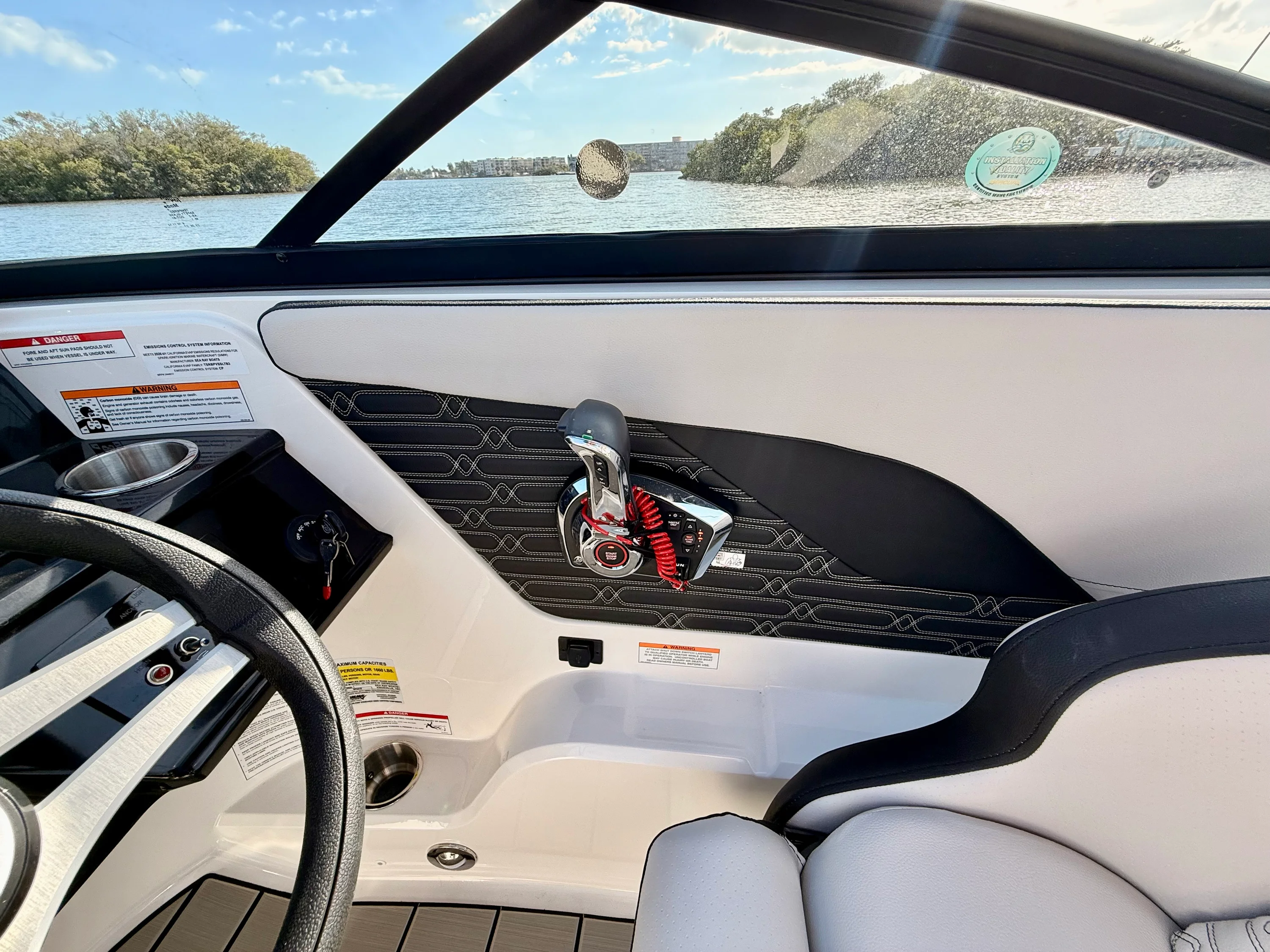 2026 Sea Ray SPX 210 Outboard Image Thumbnail #41