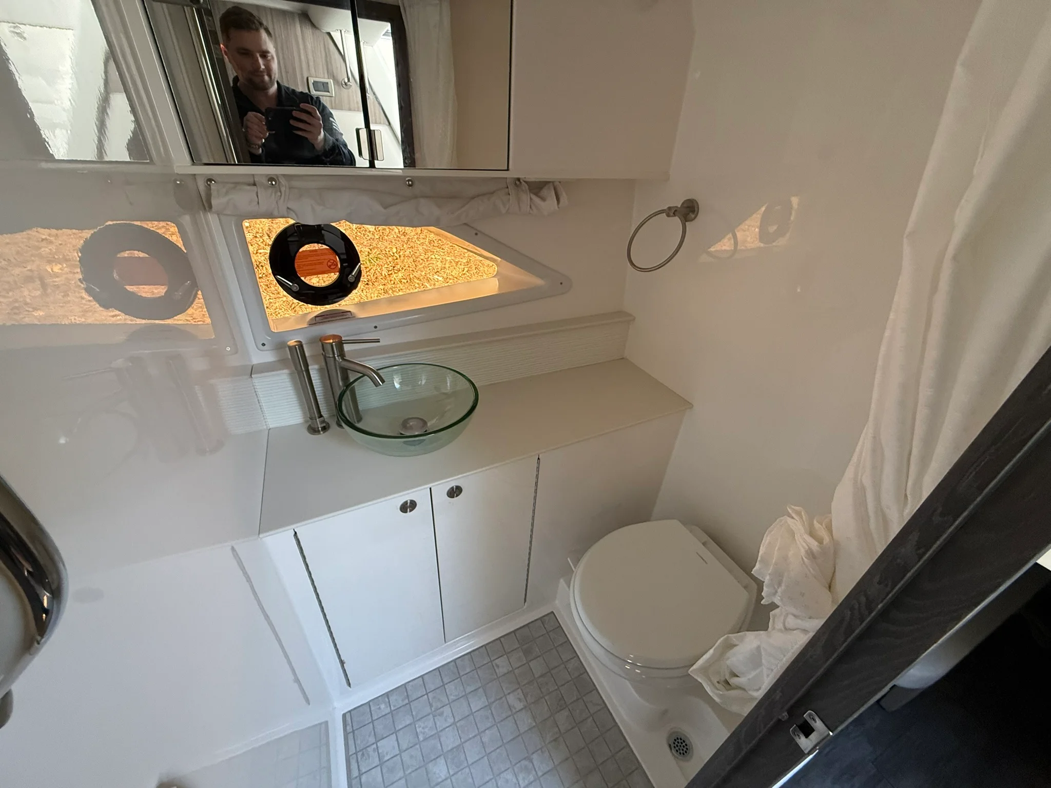 2026 Sea Ray Sundancer 320 Image Thumbnail #39