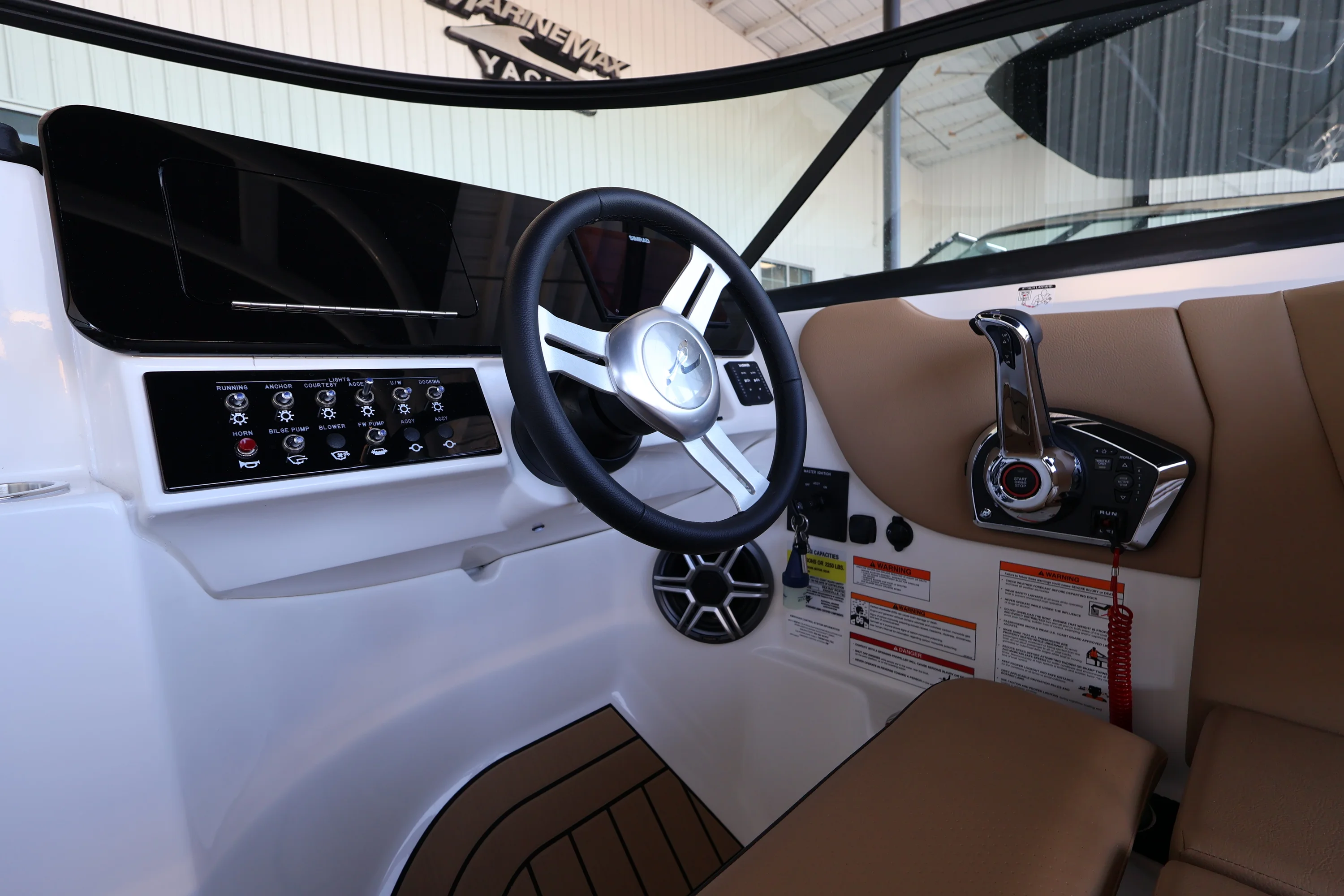 2026 Sea Ray SDX 250 Outboard Image Thumbnail #12