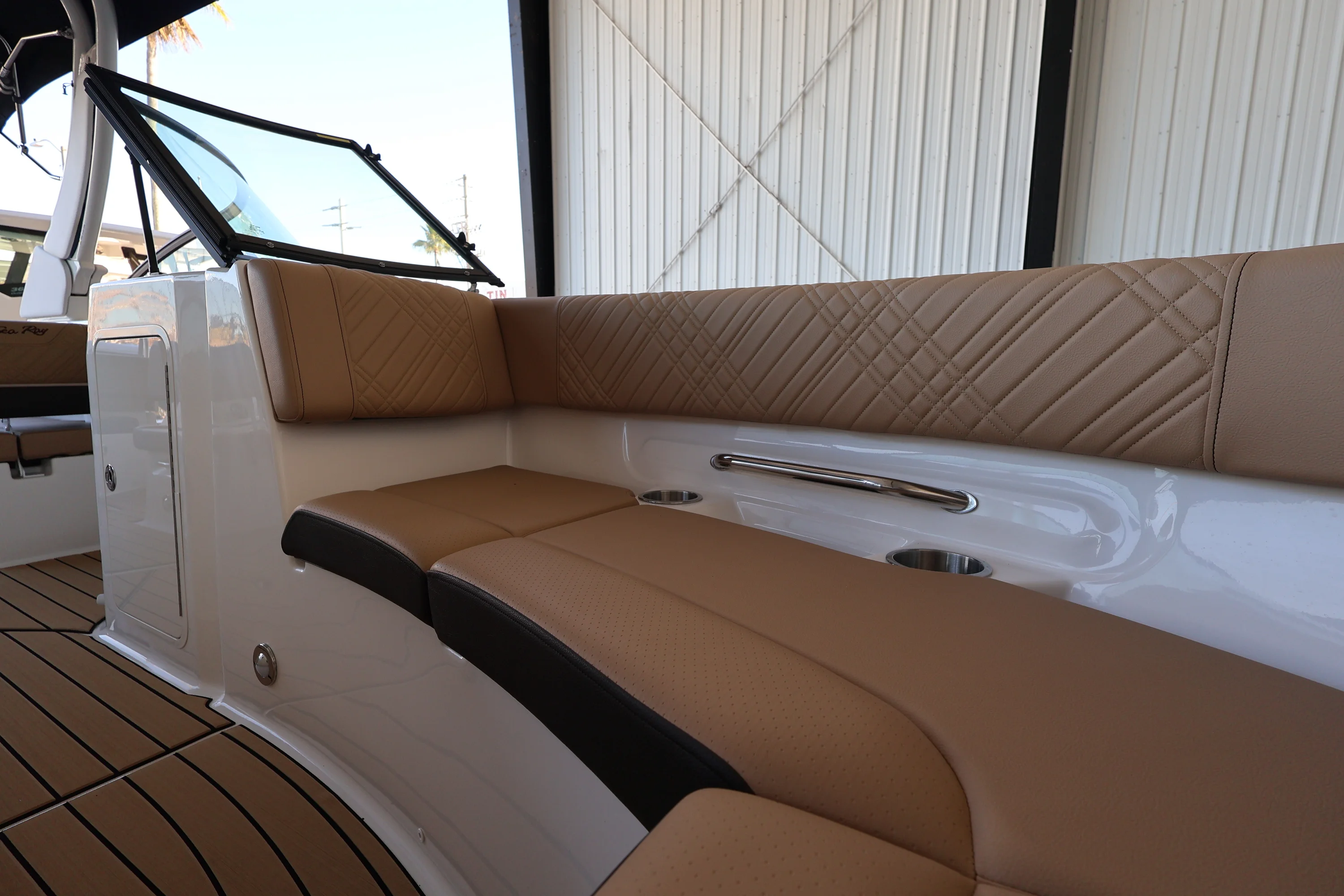 2026 Sea Ray SDX 250 Outboard Image Thumbnail #24