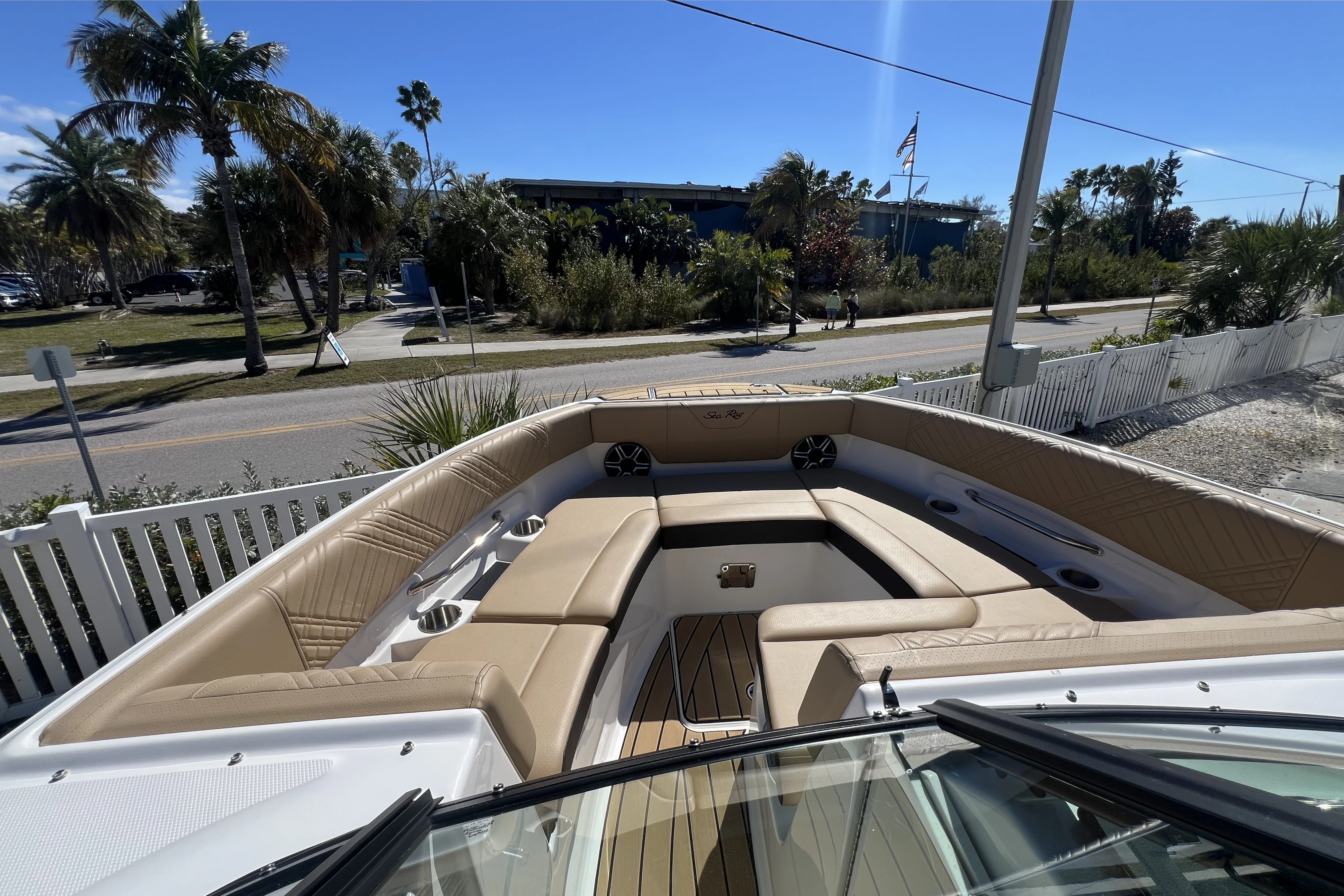 2026 Sea Ray SDX 250 Outboard Image Thumbnail #6